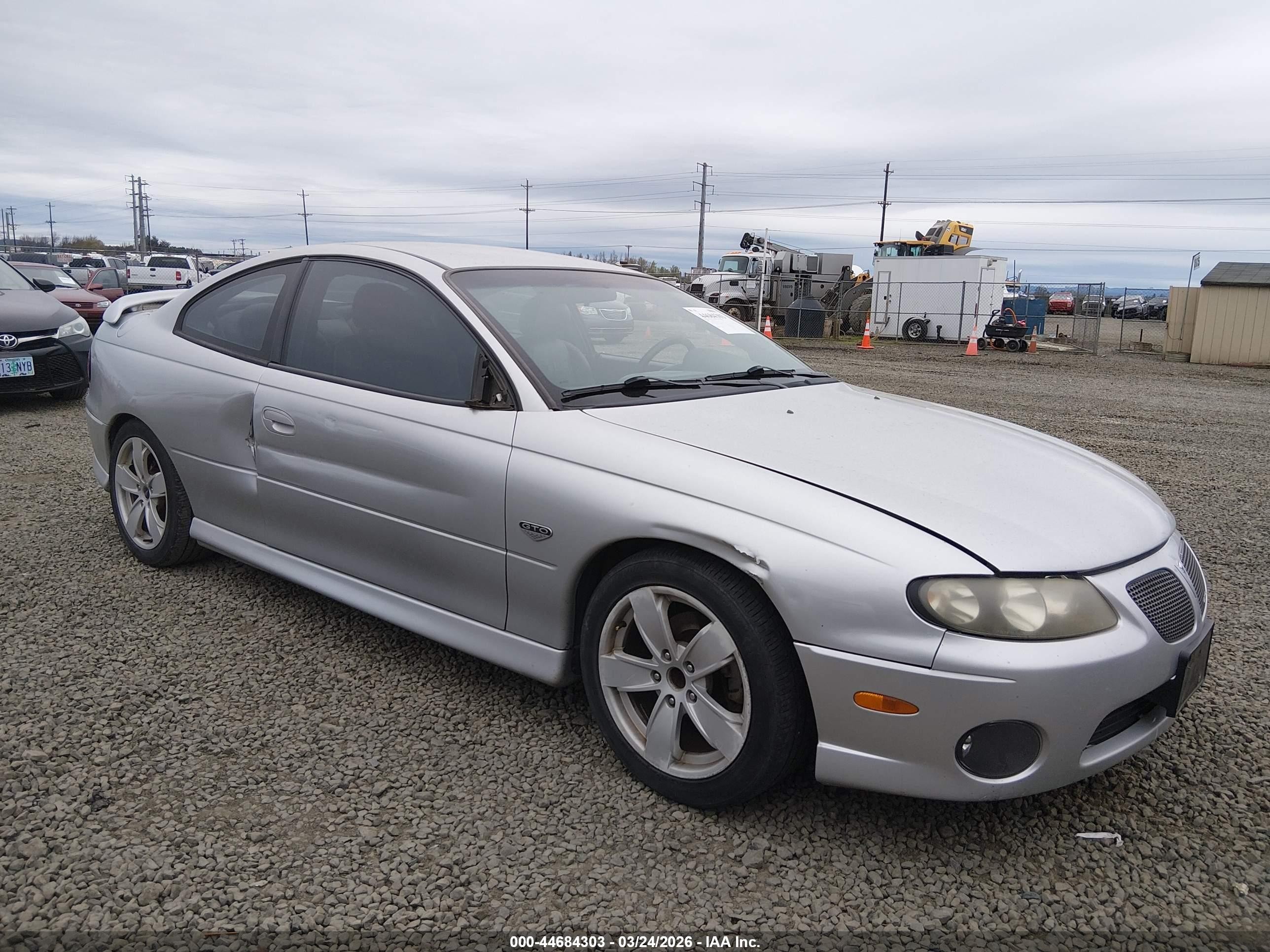 2004 Pontiac GTO, VIN 6G2VX12GX4L187888 — Side