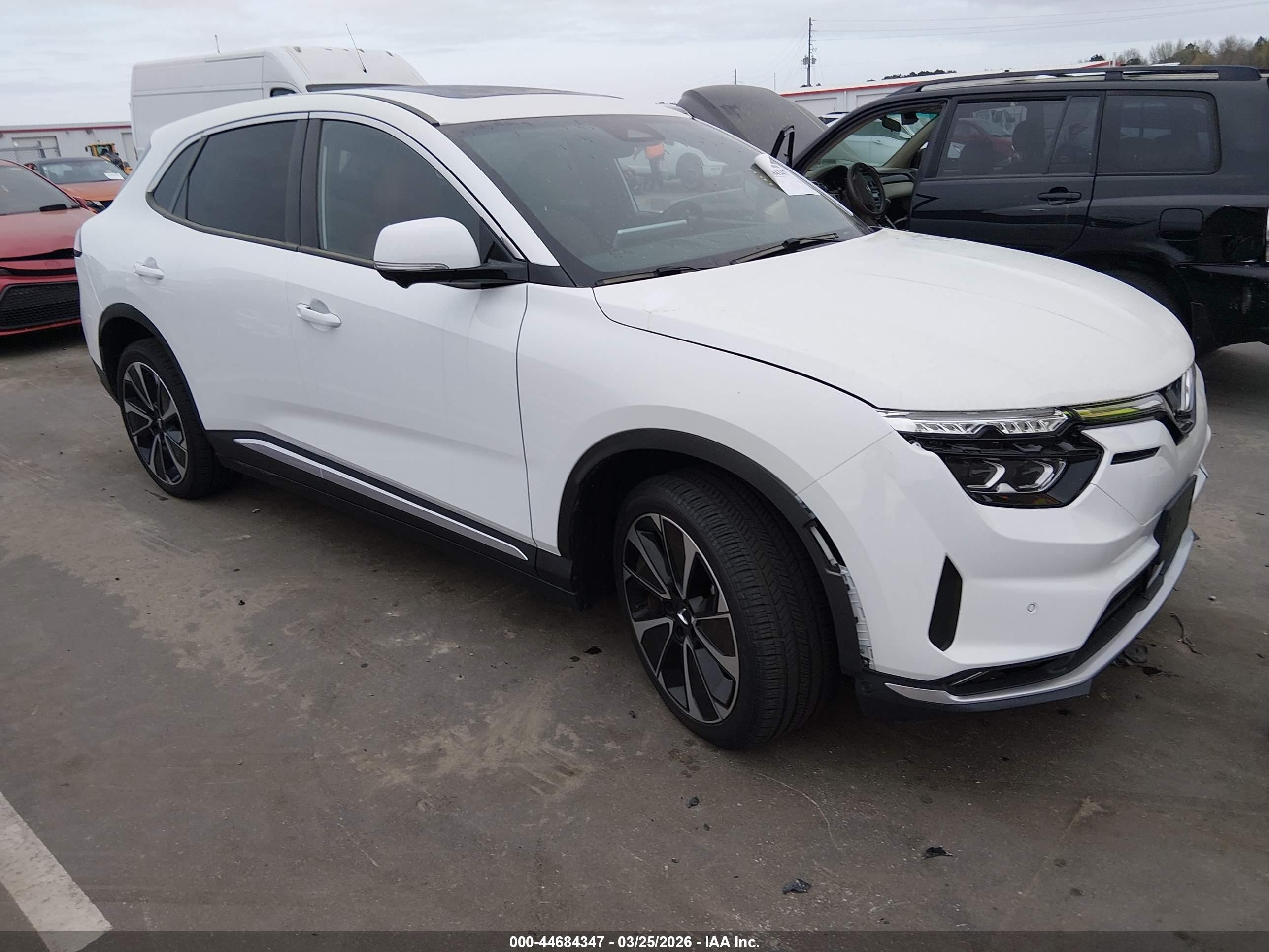 2025 VinFast VF 8 Plus, VIN RLLV1AFA6SH009546 — Front end