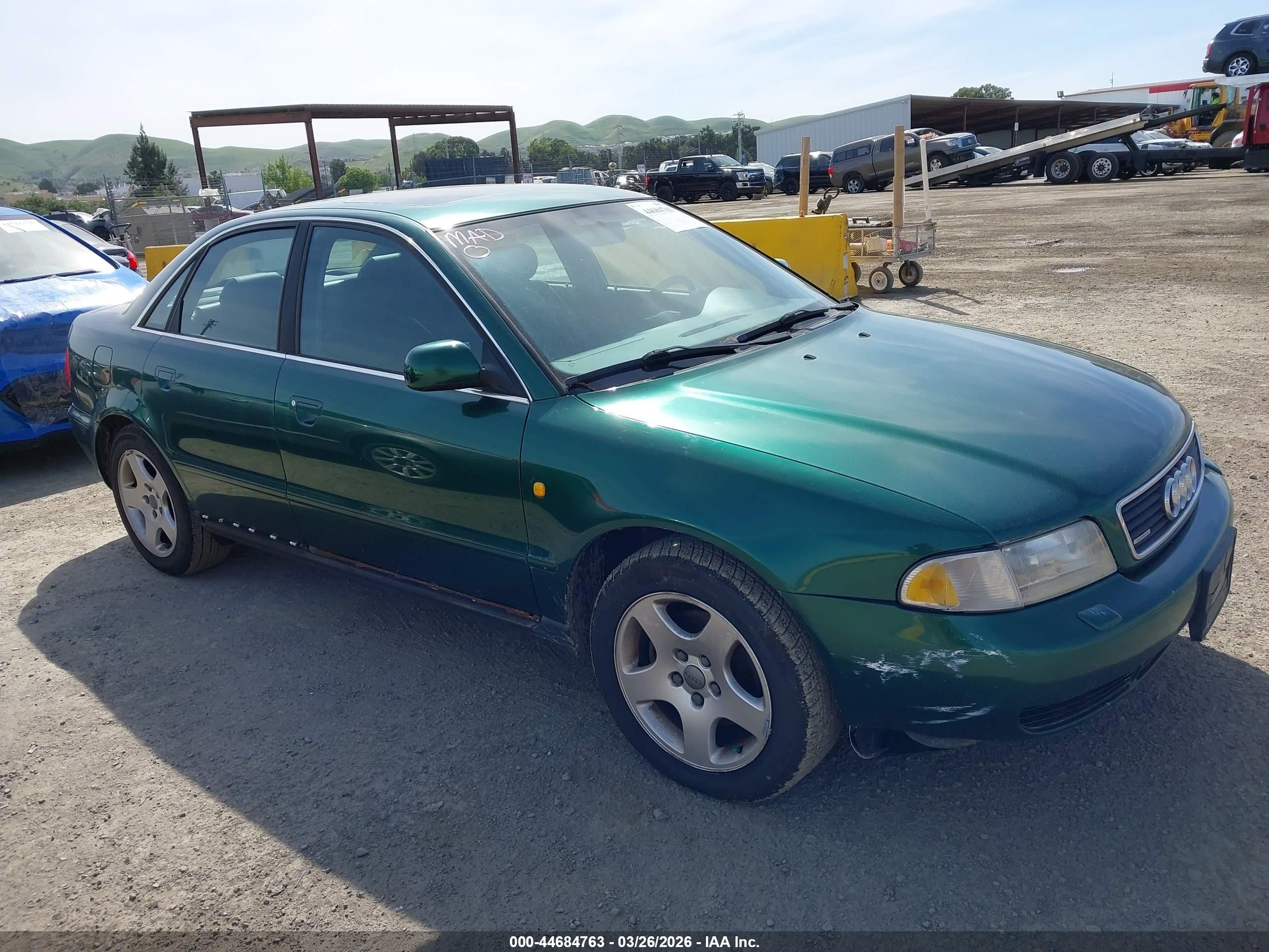 1998 Audi A4, VIN WAUED68D6WA059123 — Перед