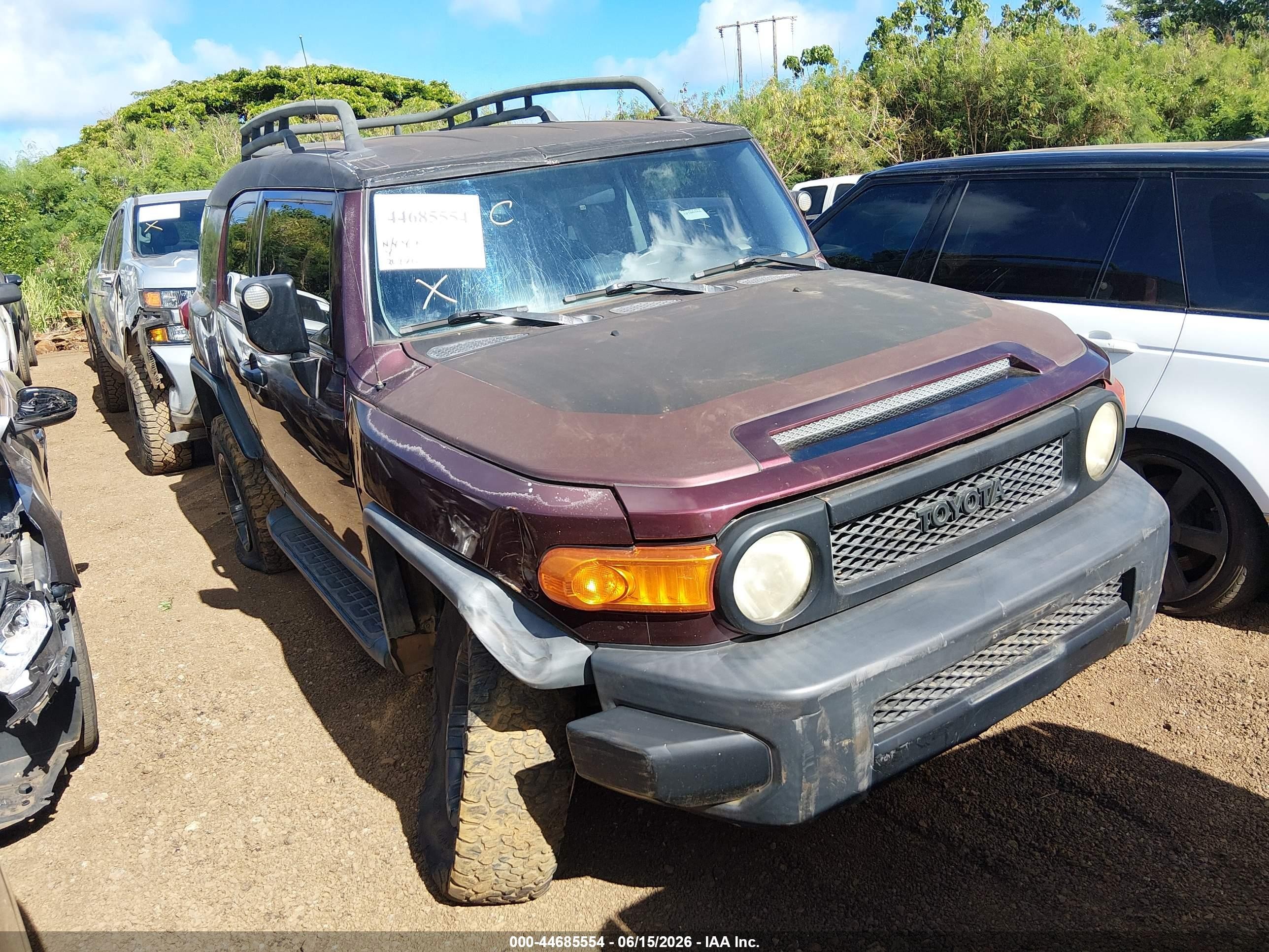 2007 Toyota FJ Cruiser, VIN JTEBU11FX70005136 — Undercarriage