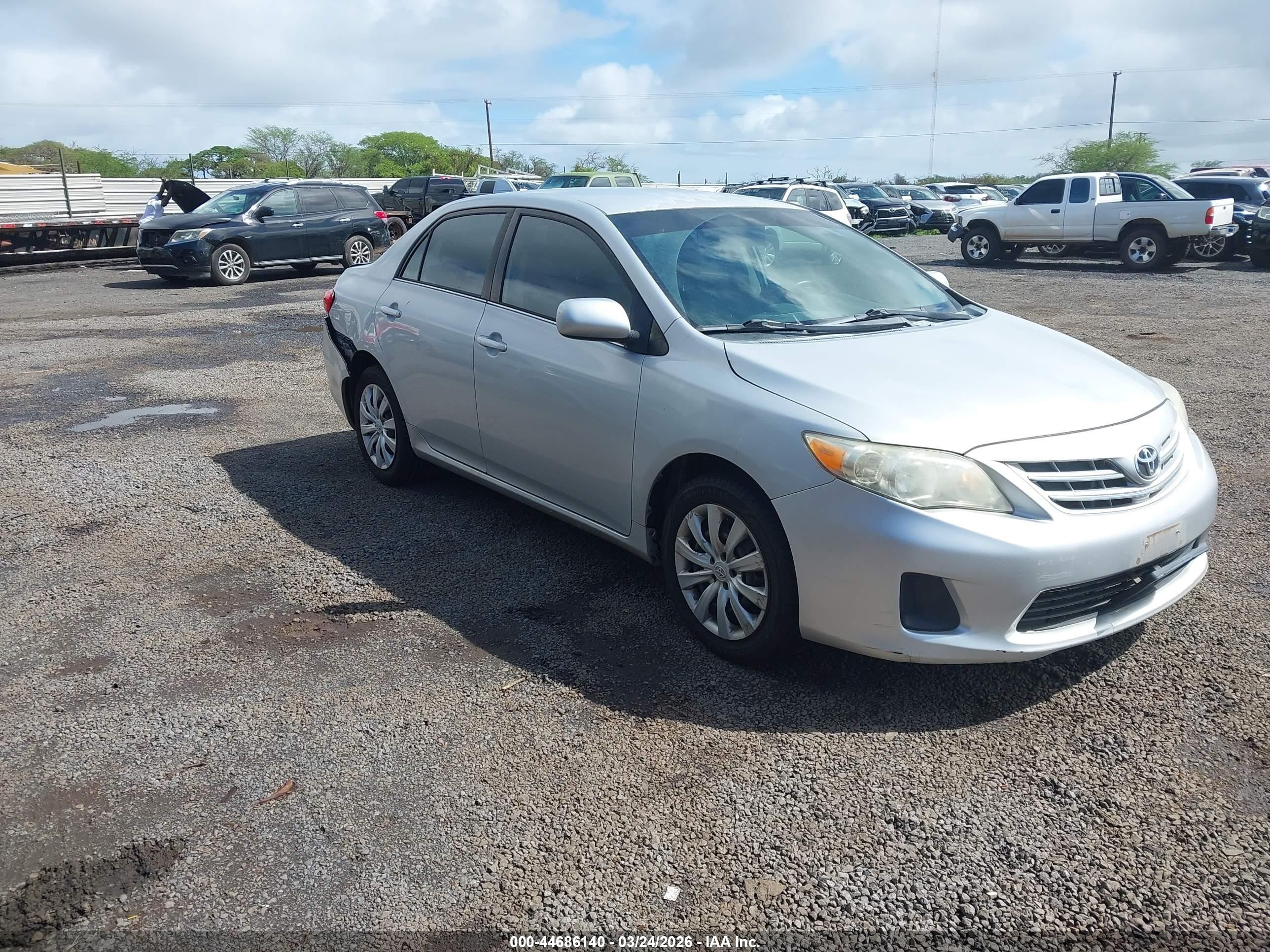 2013 Toyota Corolla S, VIN 2T1BU4EE6DC962193 — Зад