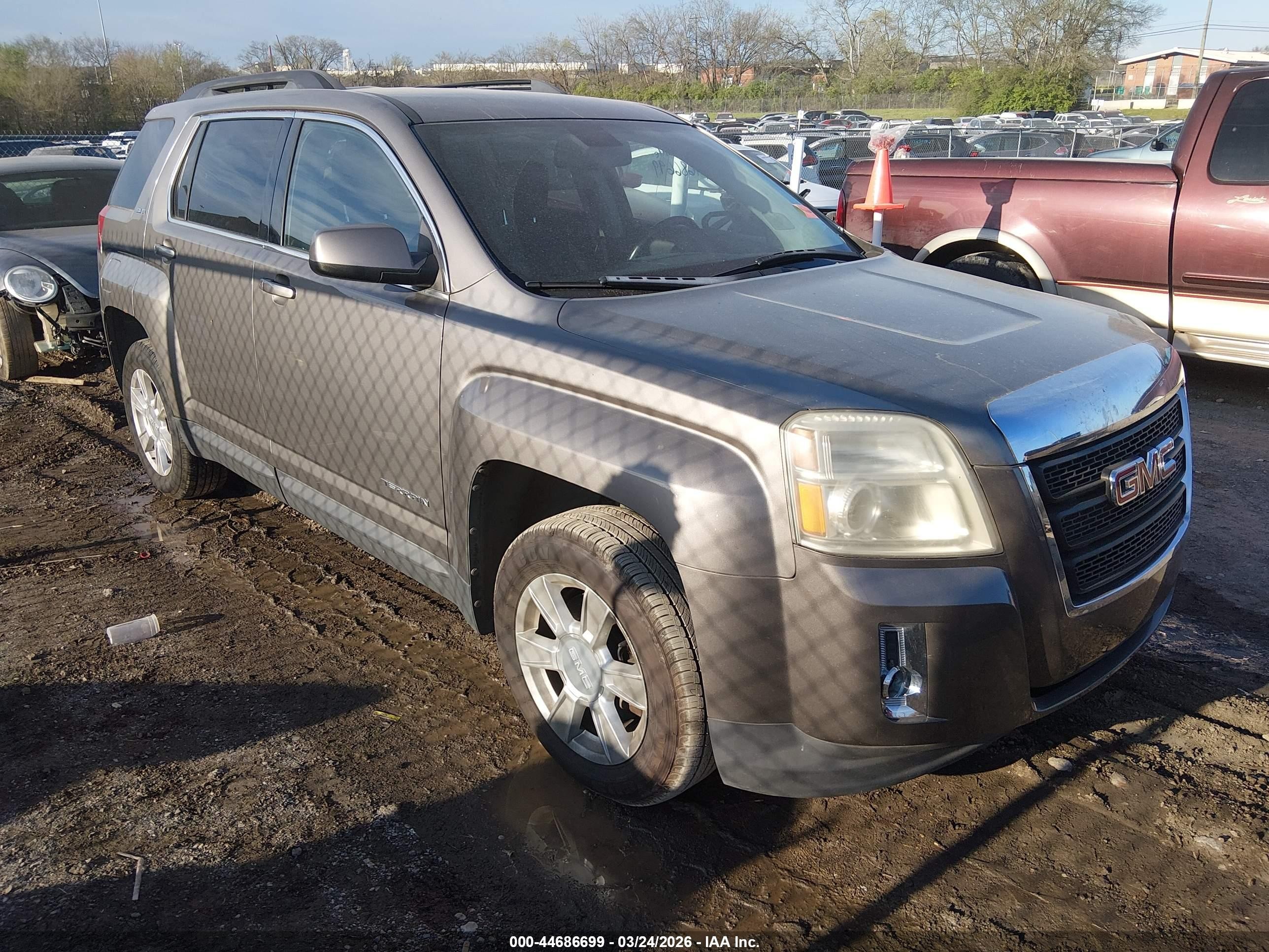 2010 GMC Terrain SLE-2, VIN 2CTALDEW1A6407516 — Пресная вода