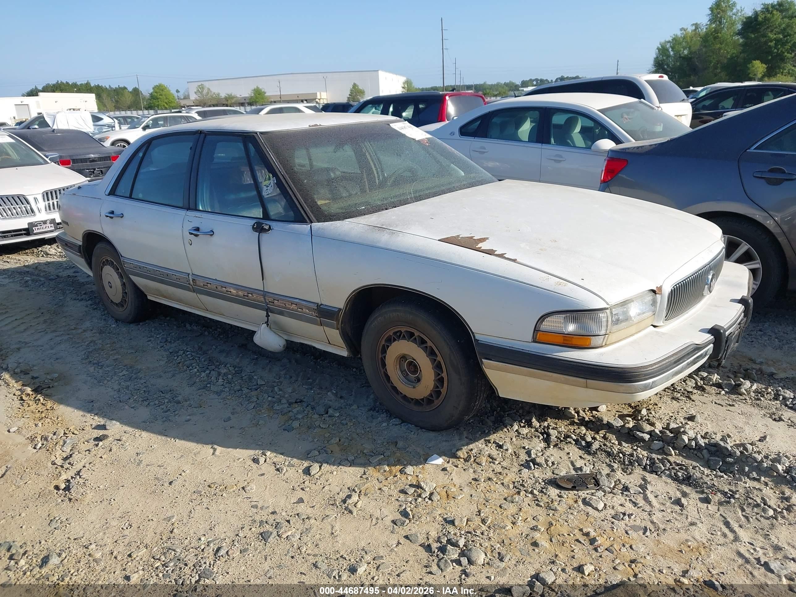 1994 Buick LeSabre Limited, VIN 1G4HR52L4RH536795 — Side