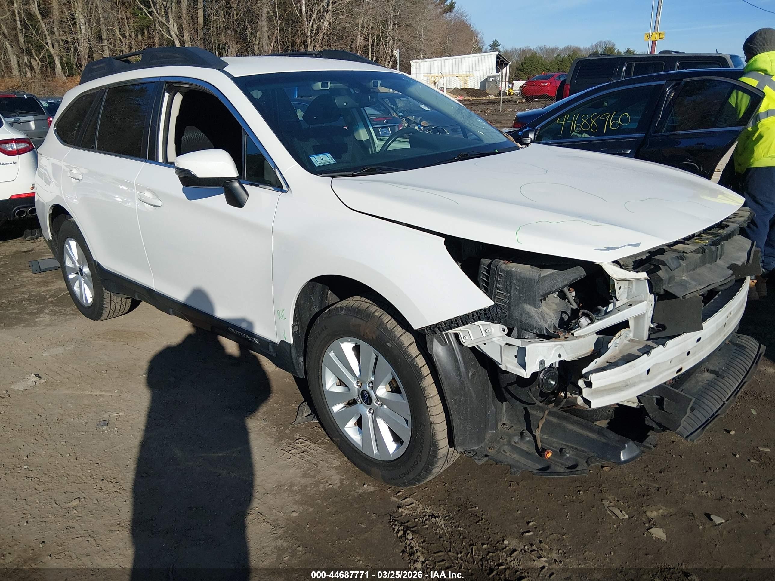 2017 Subaru Outback Premium, VIN 4S4BSAFCXH3344550 — Storm