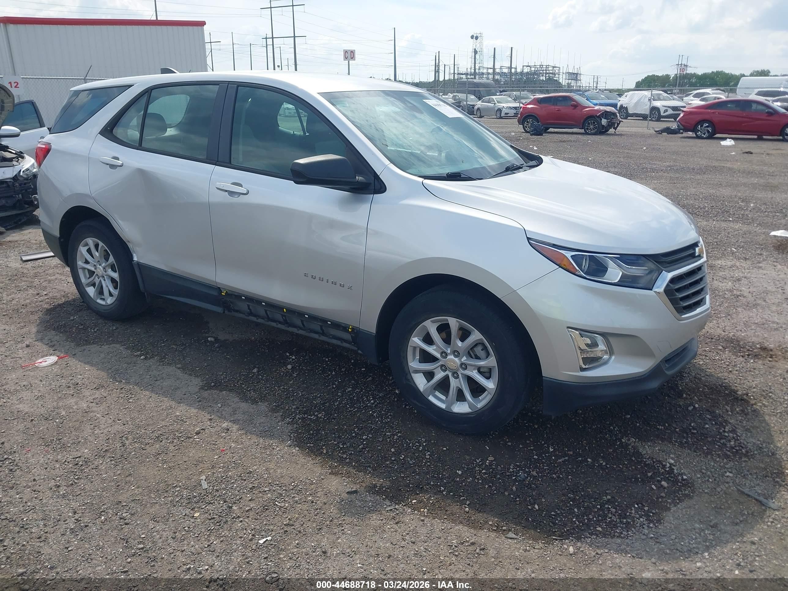 2020 Chevrolet Equinox LS, VIN 3GNAXHEV0LS690209 — Side