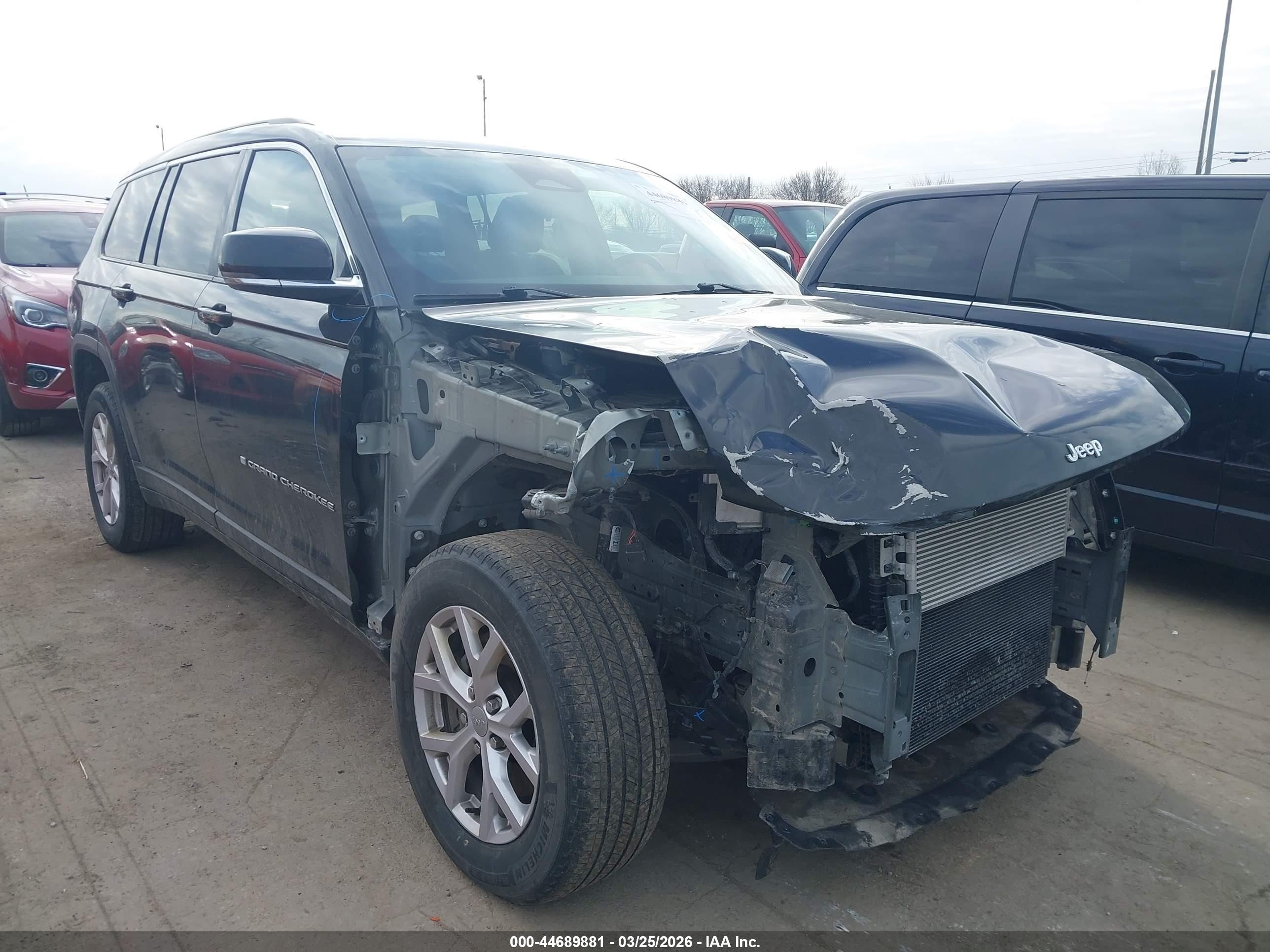 2022 Jeep Grand Cherokee Limited, VIN 1C4RJKBG6N8518262 — Front end