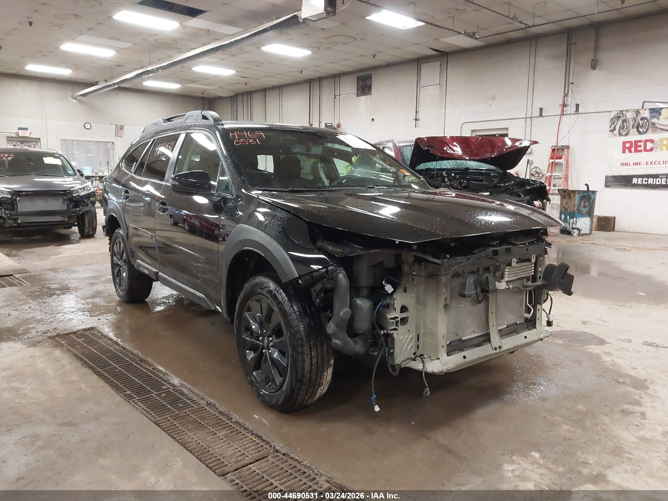 2023 Subaru Outback Onyx XT, VIN 4S4BTGLD3P3195104 — Side