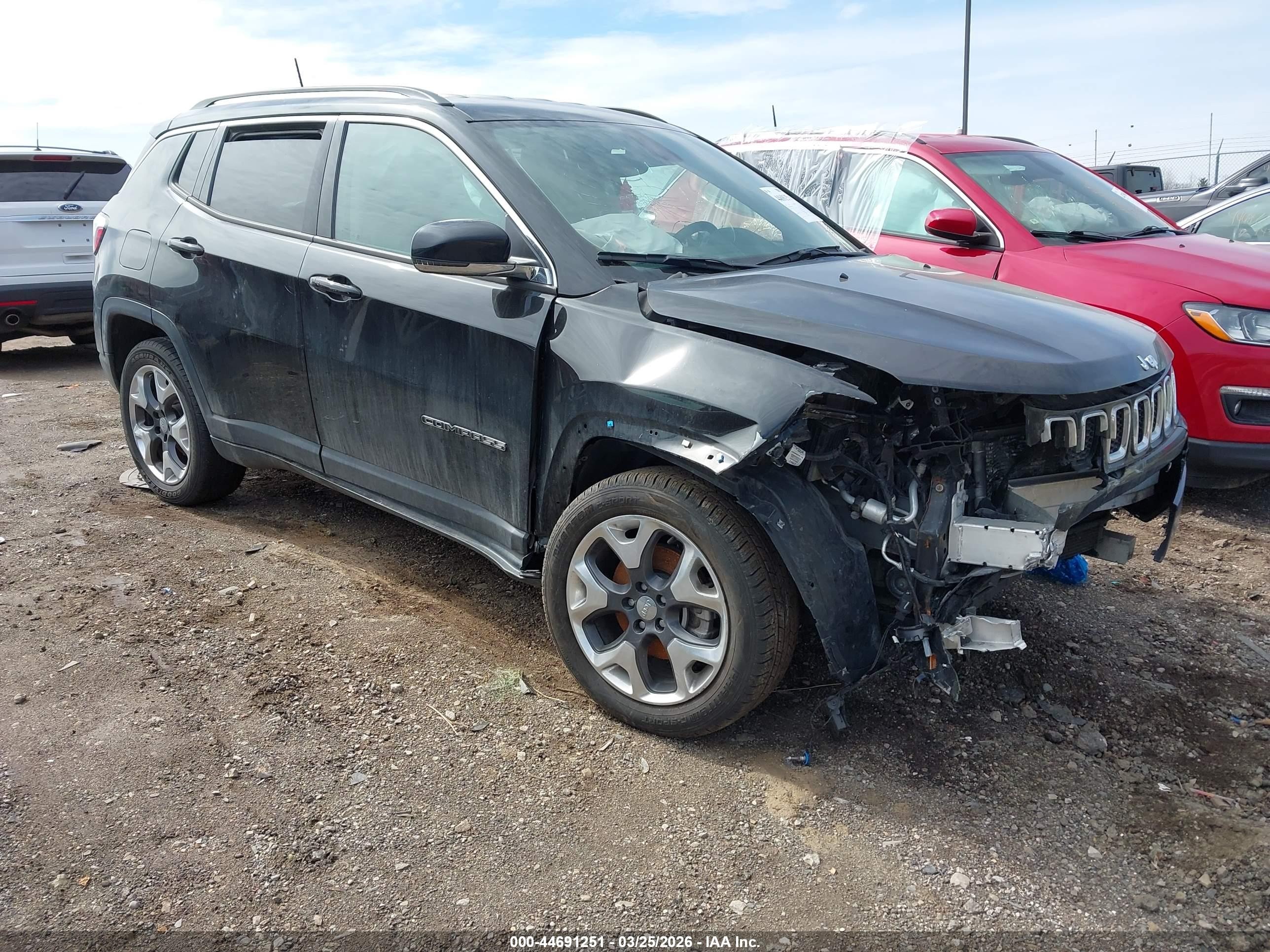 2019 Jeep Compass Limited, VIN 3C4NJDCB0KT678714 — Перед