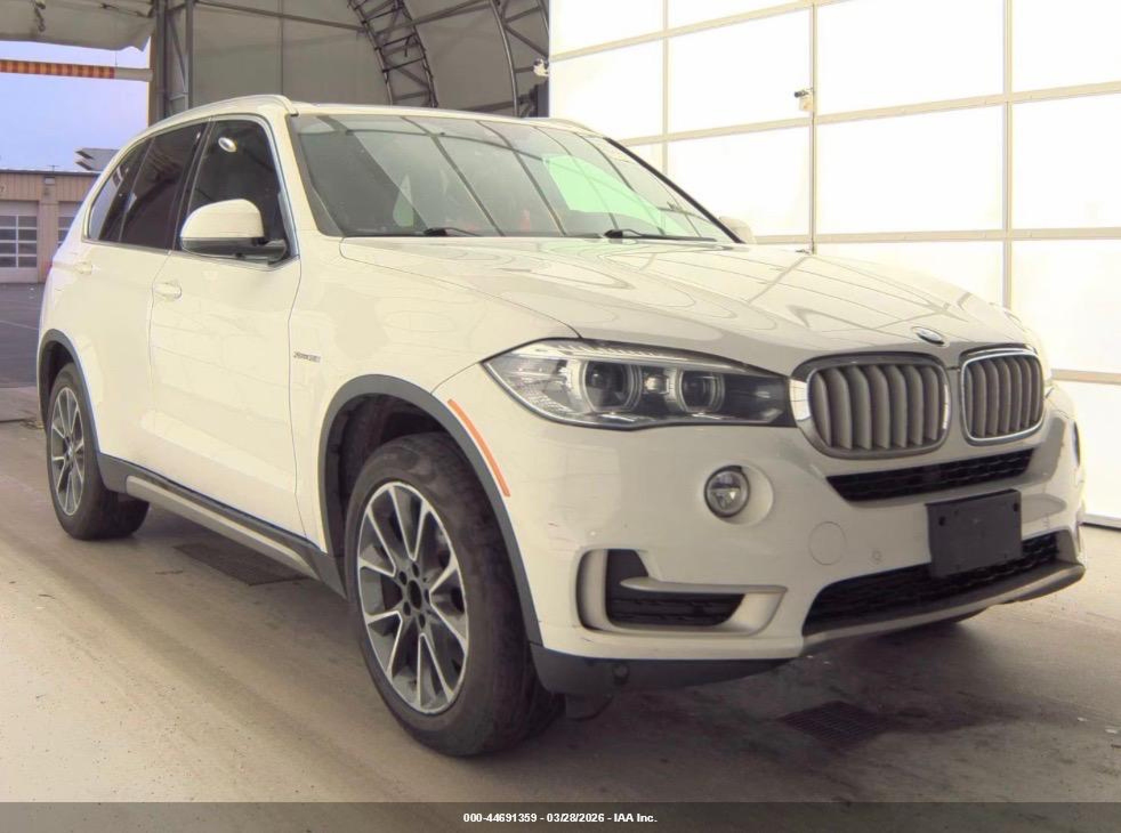 2018 BMW X5 xDrive35i, VIN 5UXKR0C52J0Y02782 — Normal wear
