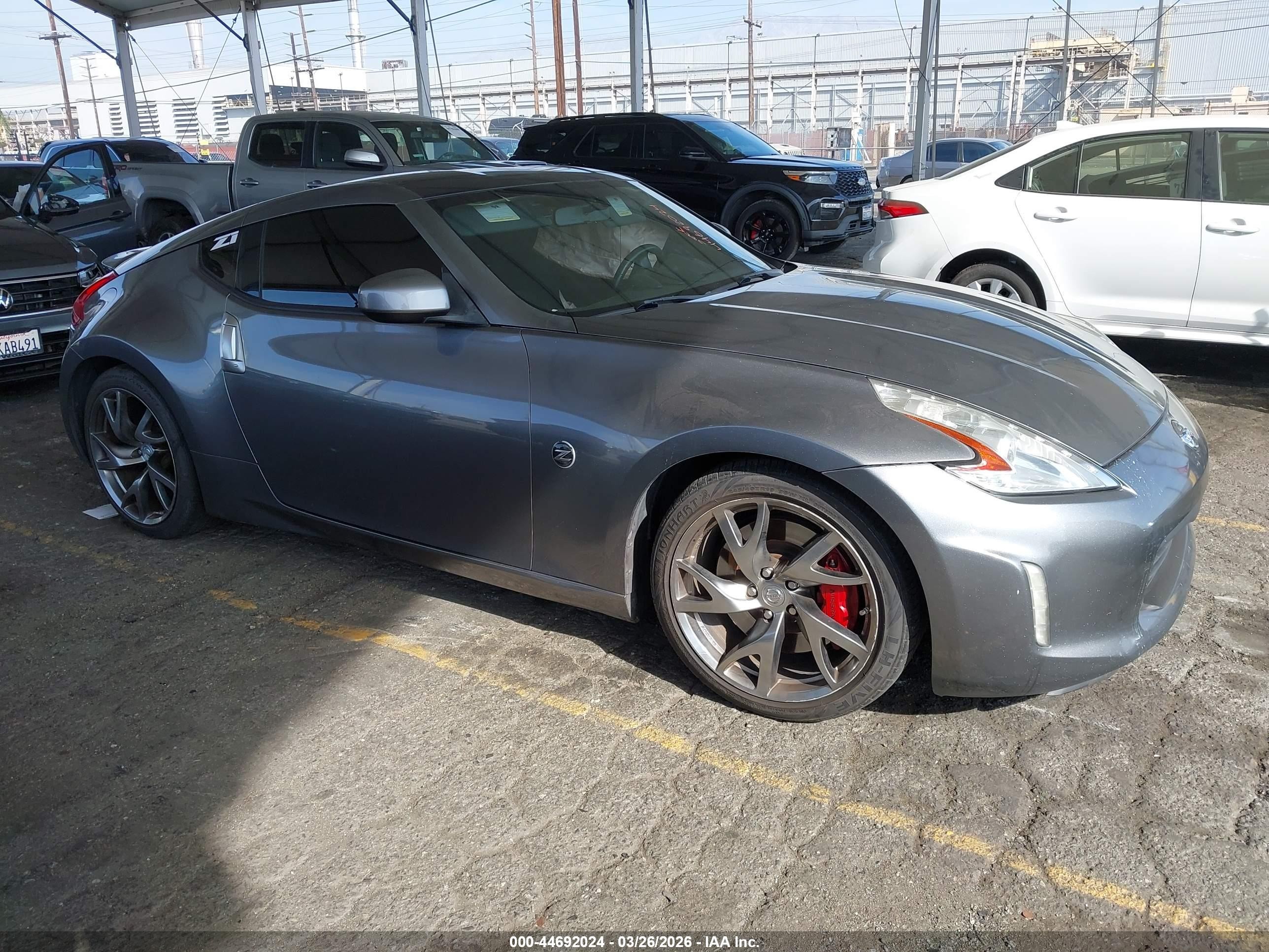 2013 Nissan 370Z, VIN JN1AZ4EH7DM880146 — Side