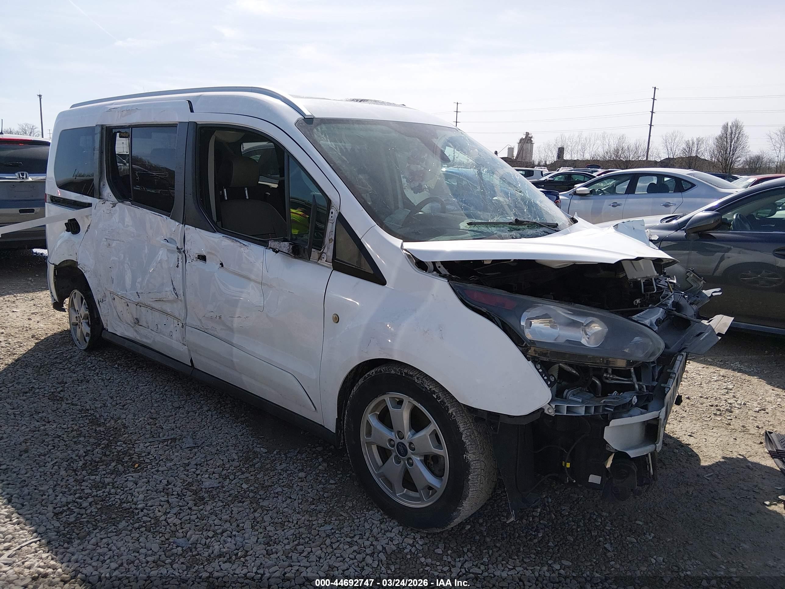 2015 Ford Transit Connect XLT, VIN NM0GE9F78F1202402 — Front end