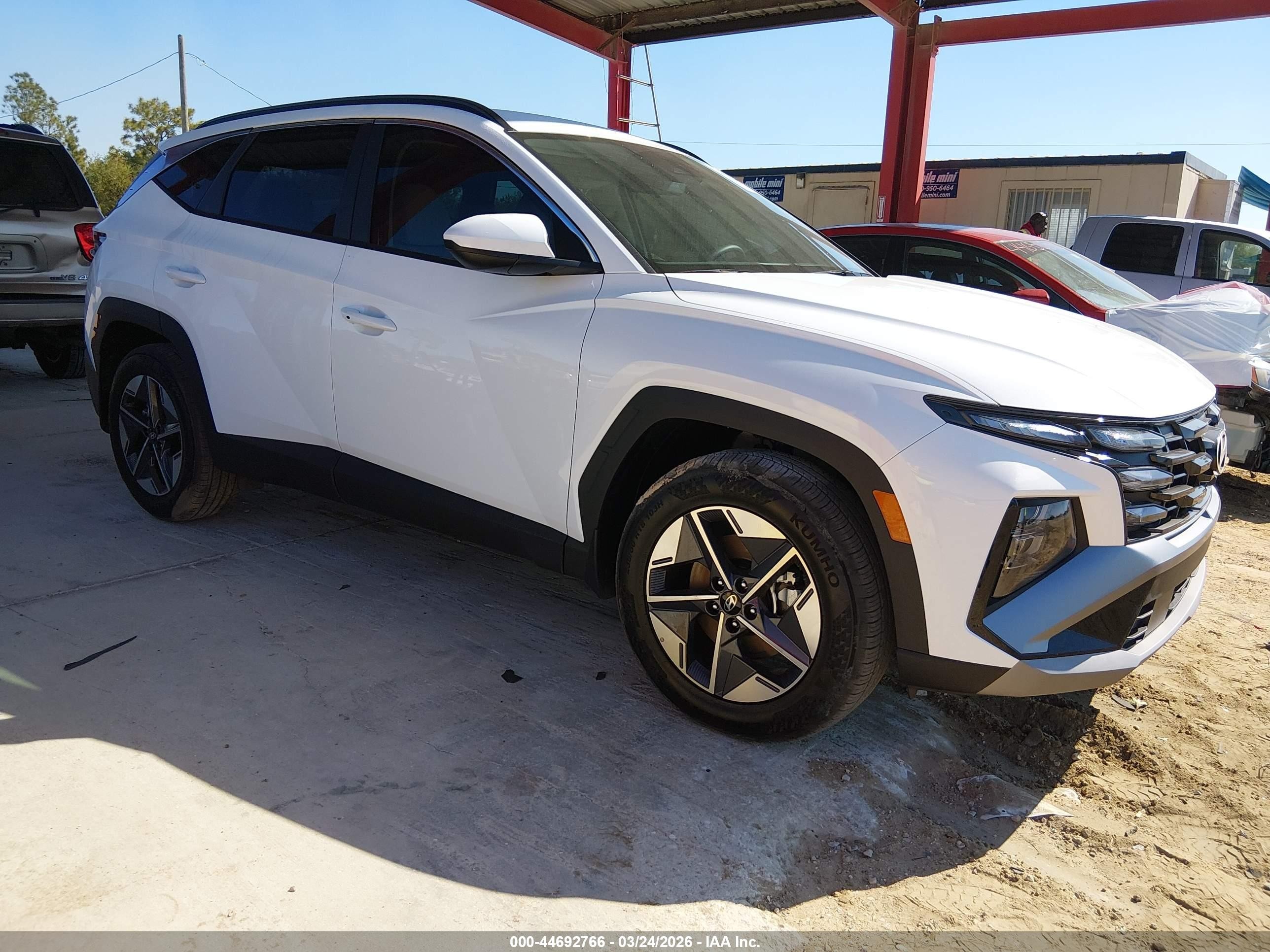 2026 Hyundai Tucson SEL, VIN 5NMJB3DE9TH678823 — Side
