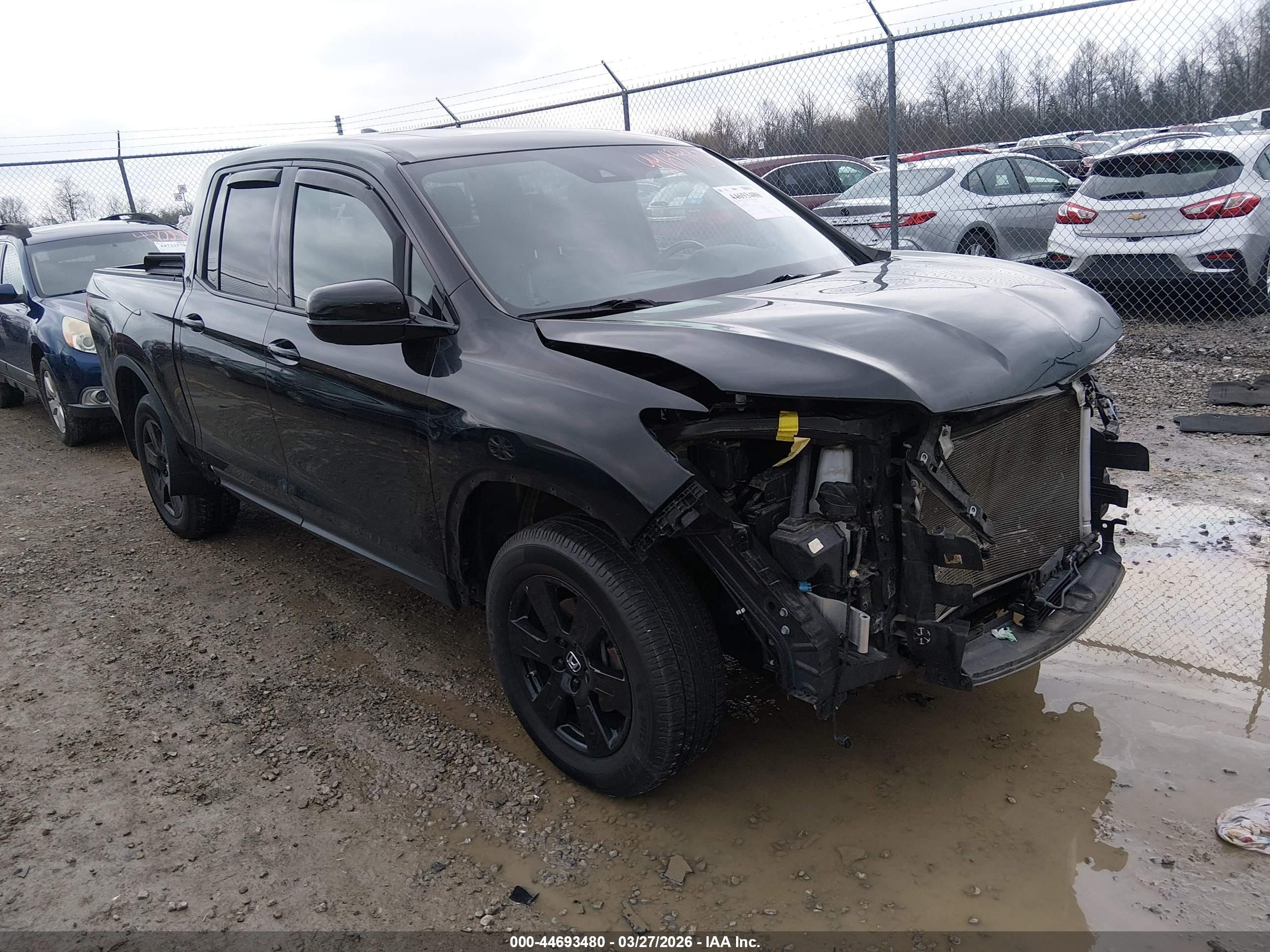 2020 Honda Ridgeline Black Edition, VIN 5FPYK3F86LB022125 — Front end