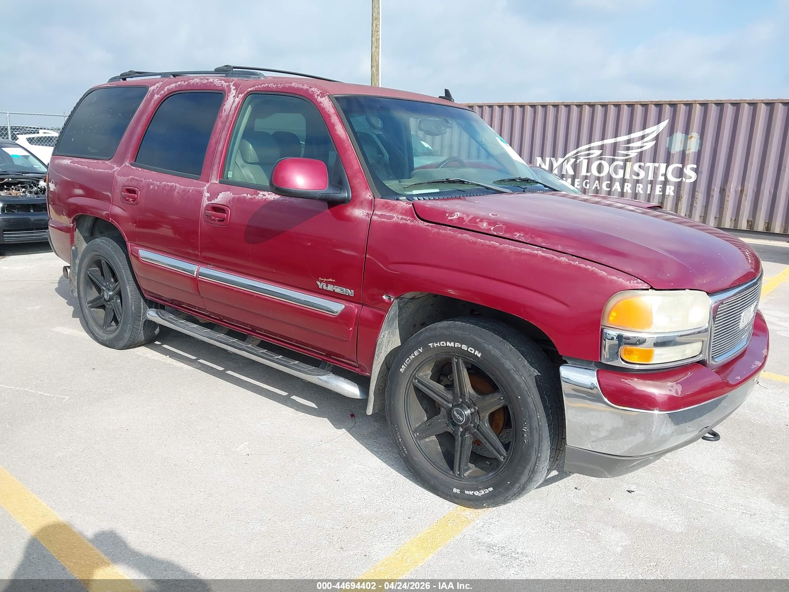 2006 GMC Yukon SLE, VIN 1GKEK13TX6J105275 — Normal wear
