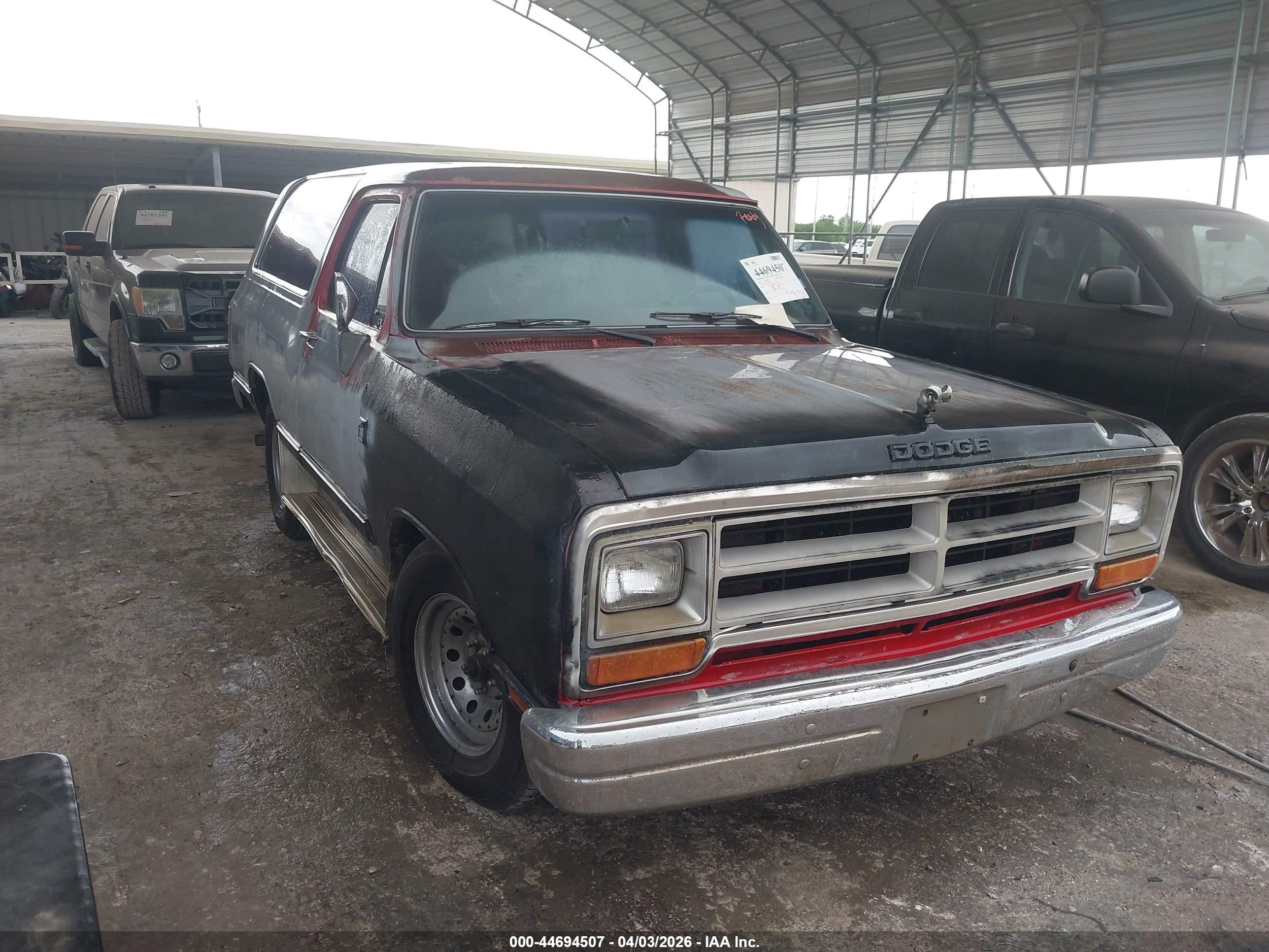 1990 Dodge Ram Charger, VIN 3B4GE07Y4LM012114 — Механическое