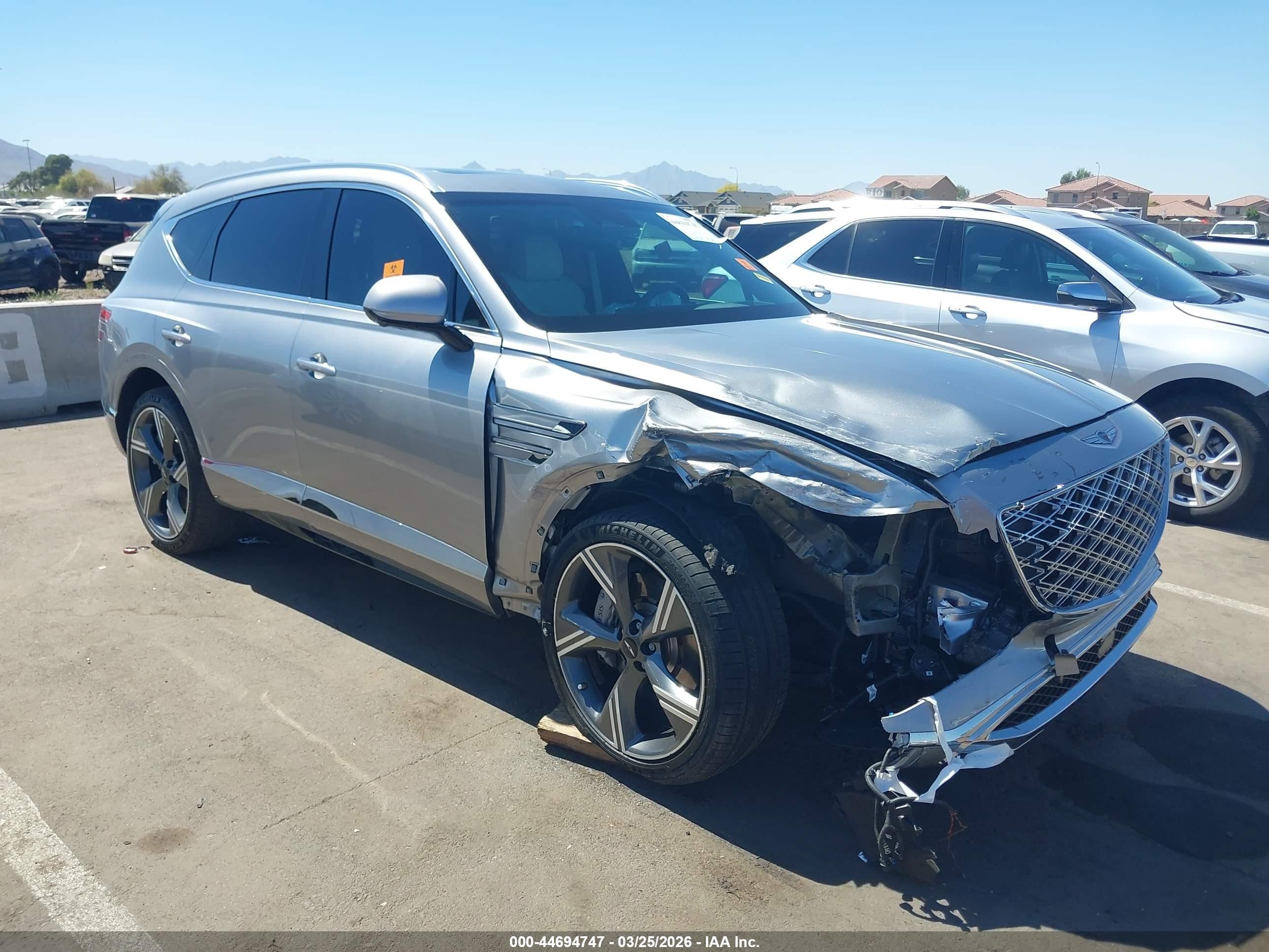 2025 Genesis GV80 Prestige, VIN KMUHEESC7SU225033 — Front end