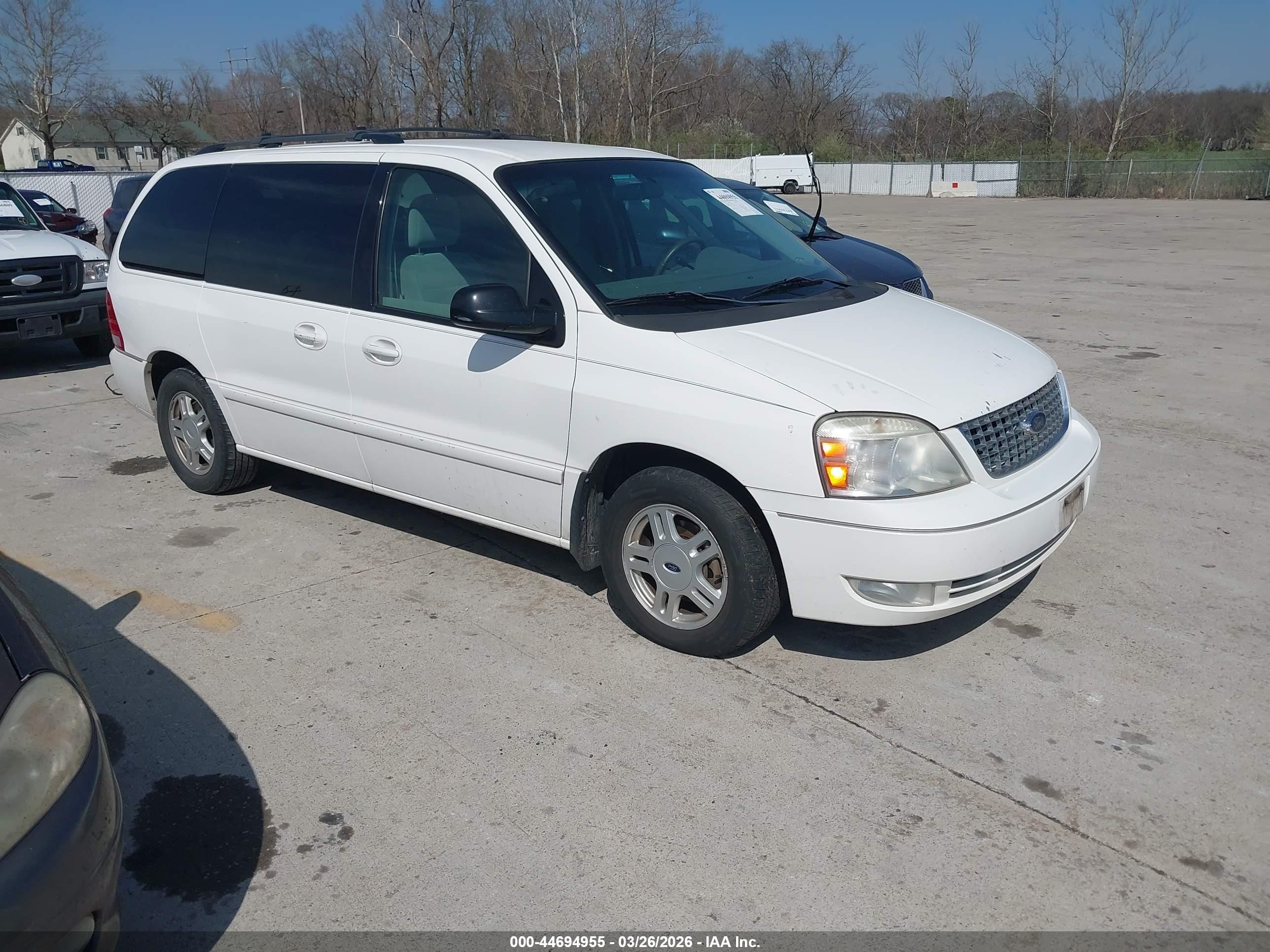 2005 Ford Freestar SEL, VIN 2FMZA52275BA49973 — Rear end