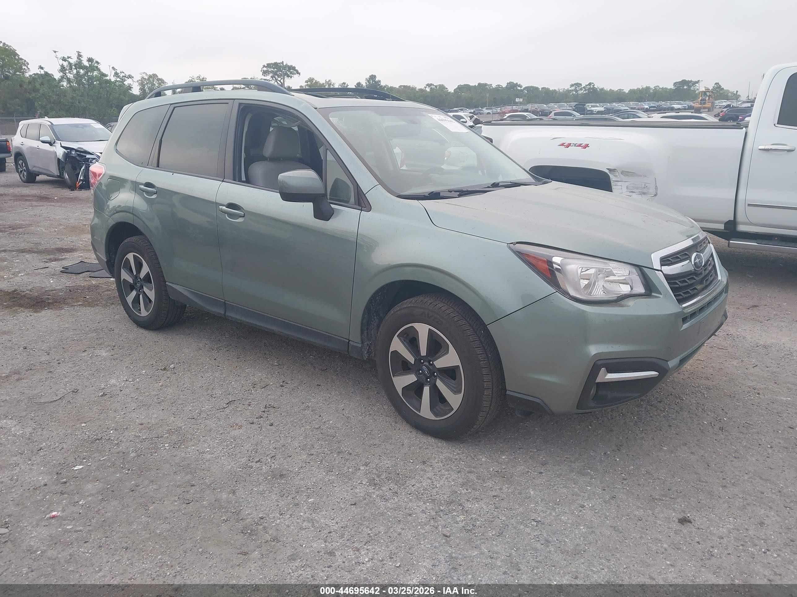 2018 Subaru Forester Premium, VIN JF2SJAGC7JH584882 — Storm