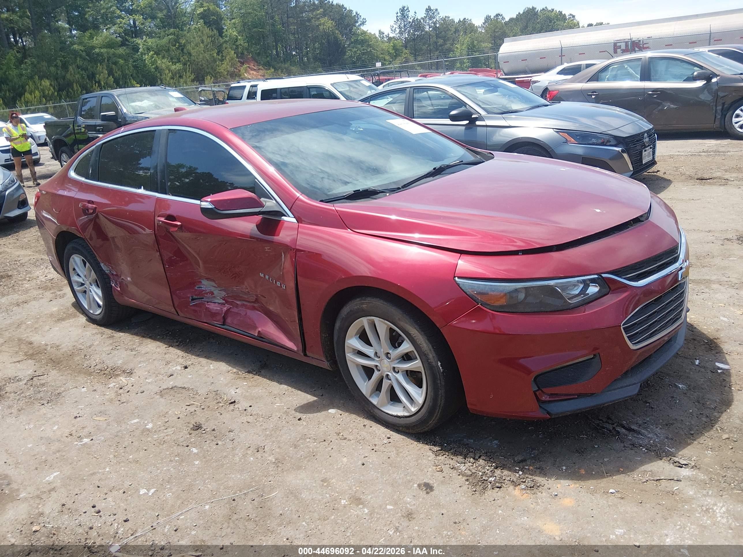 2018 Chevrolet Malibu LT, VIN 1G1ZD5ST4JF254009 — Side