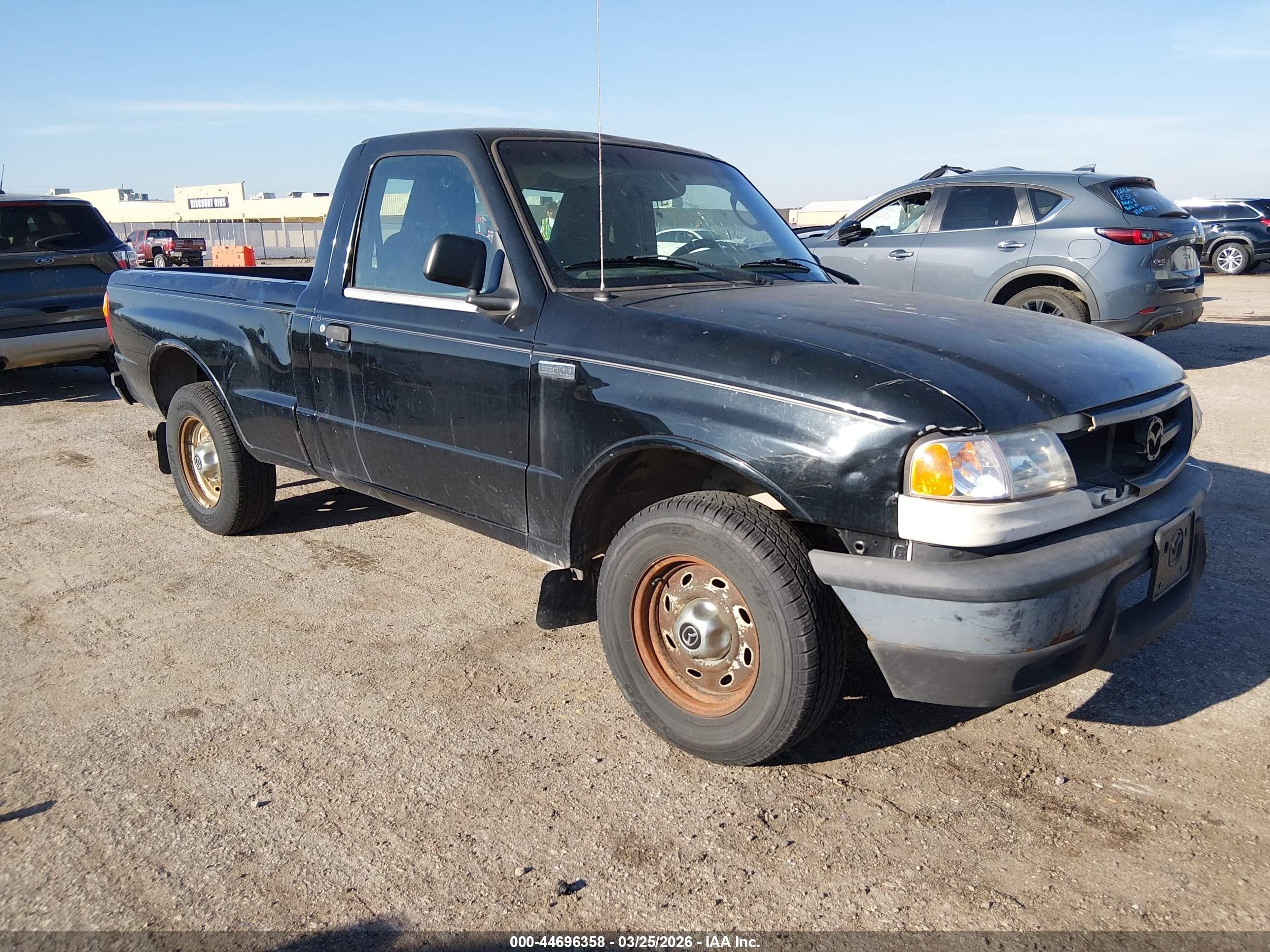 2004 Mazda B-Series, VIN 4F4YR12DX4TM09746 — Front end