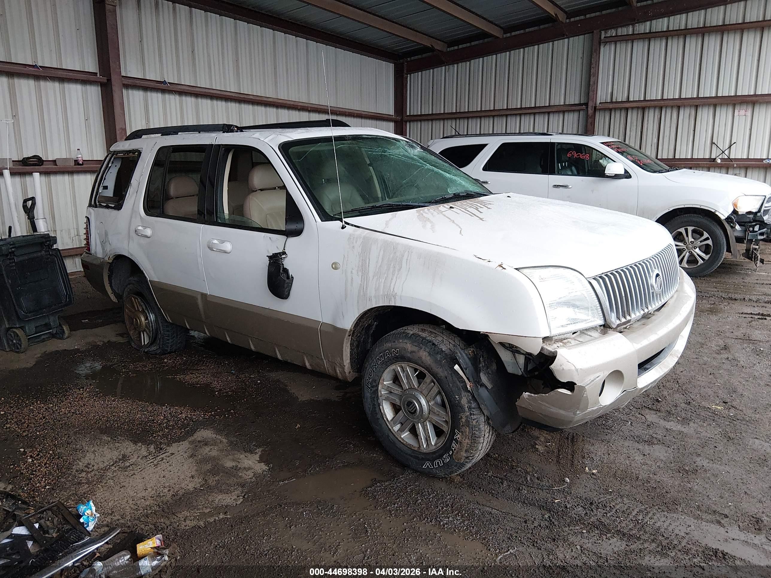 2005 Mercury Mountaineer Convenience, VIN 4M2ZU86K25UJ18564 — Rollover