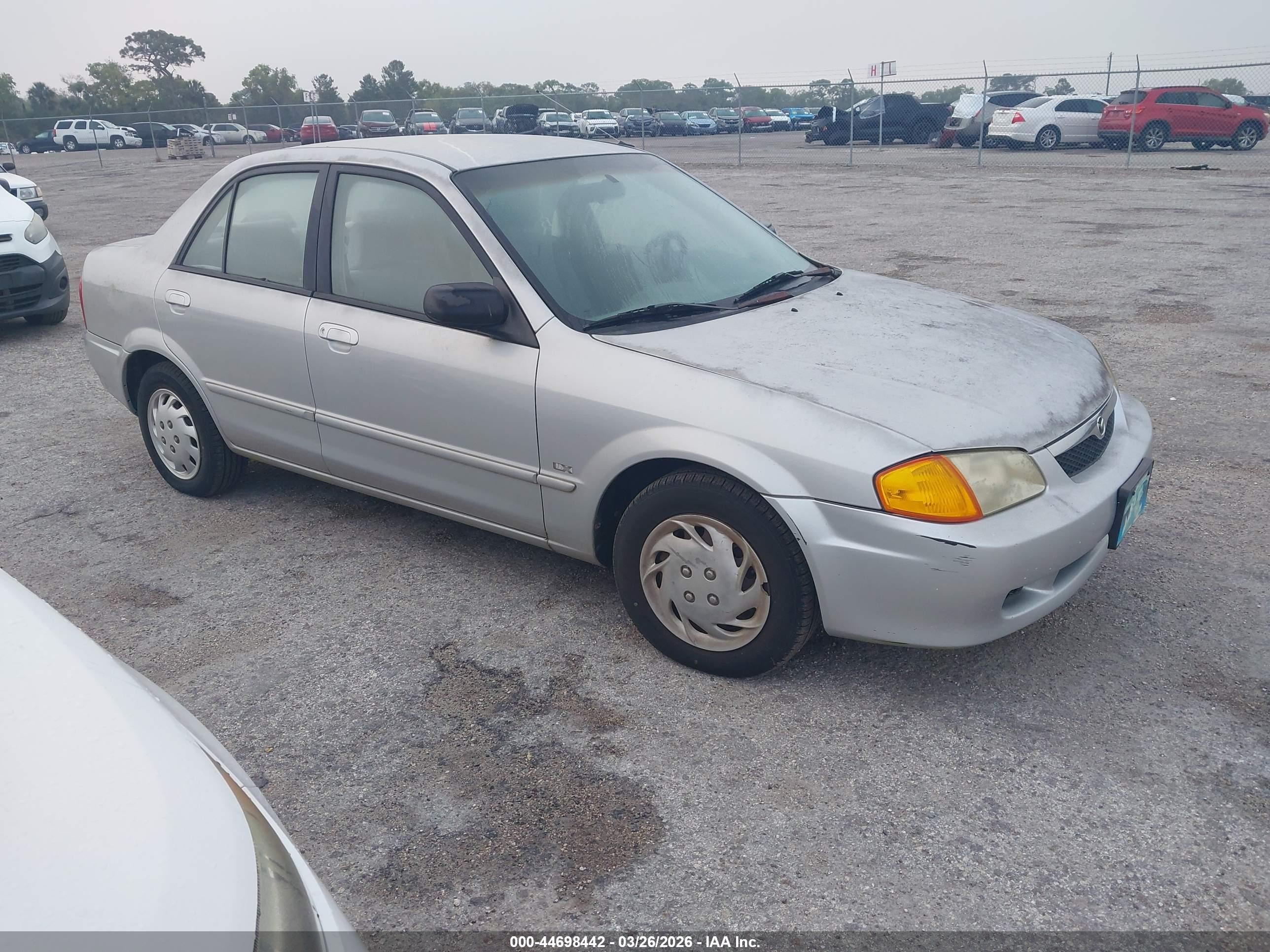 2000 Mazda Protege DX, VIN JM1BJ2224Y0306968 — Front end