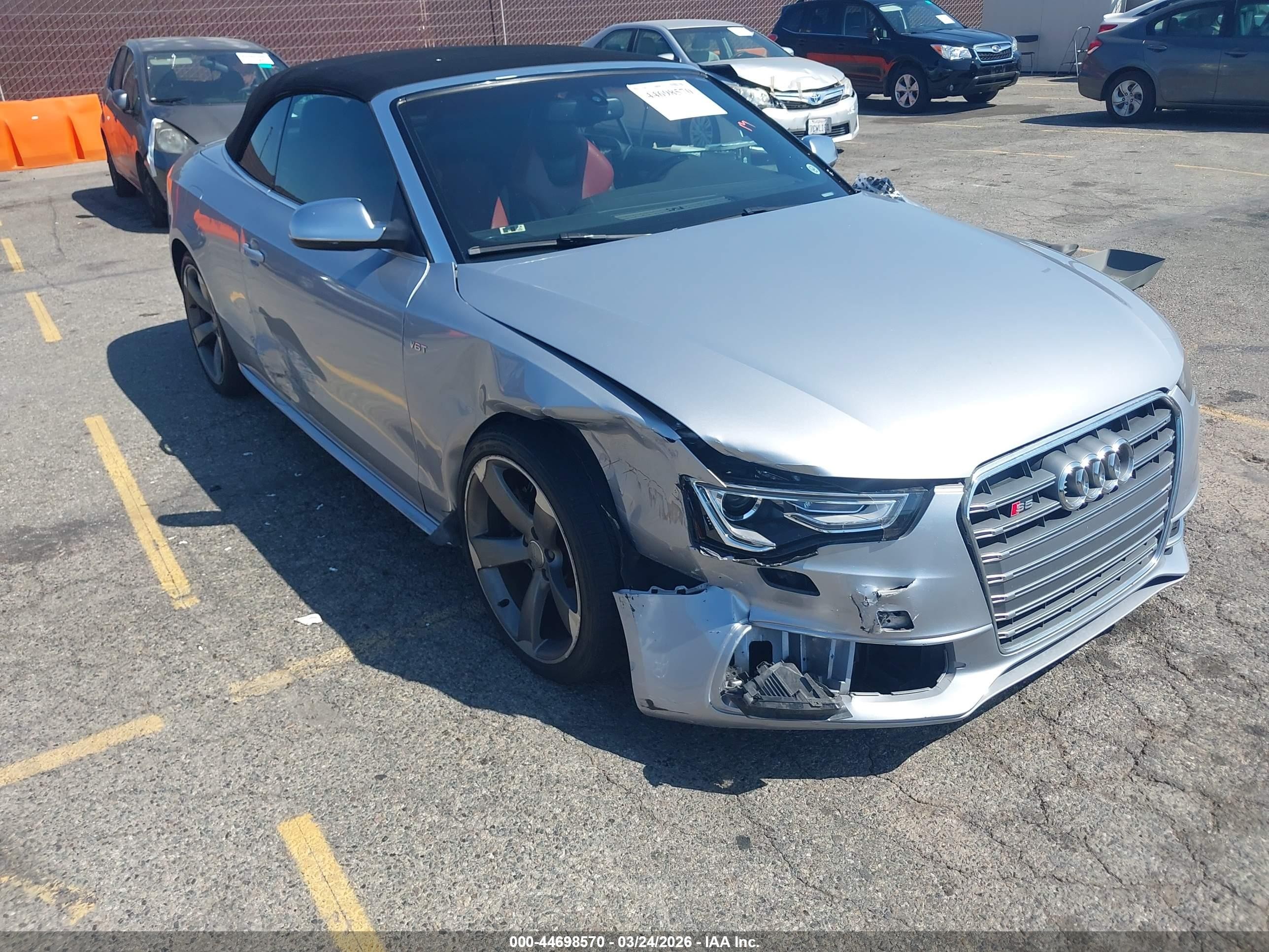 2017 Audi S5, VIN WAUC4AFH6HN004005 — Перед