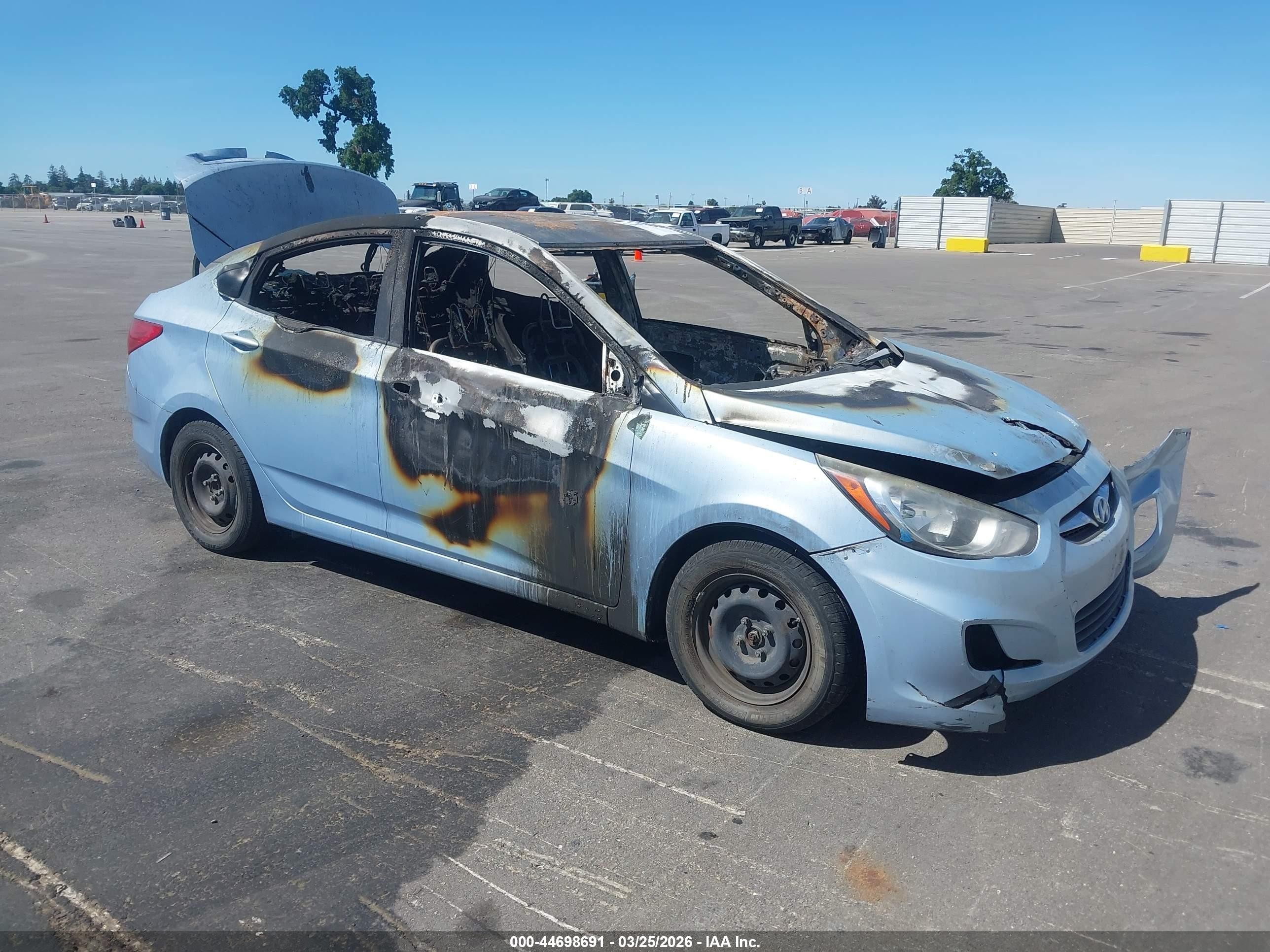 2013 Hyundai Accent GLS, VIN KMHCT4AE0DU481402 — Burn