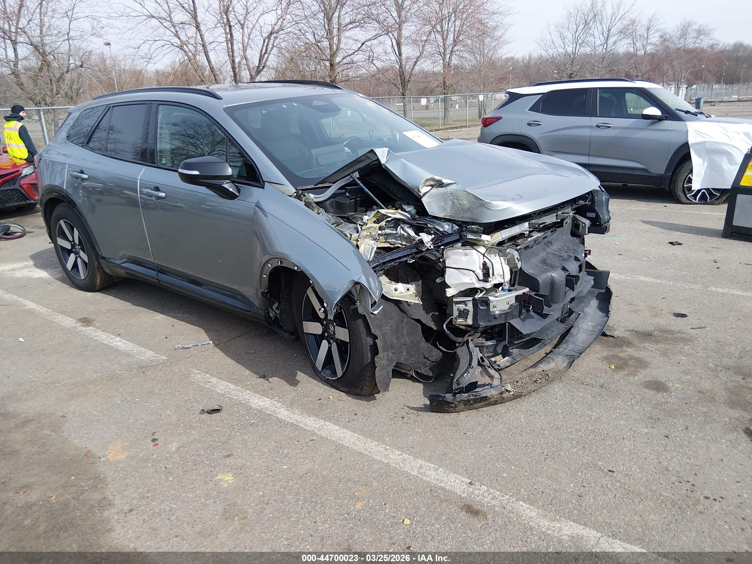 2024 Honda Prologue Touring, VIN 3GPKHXRJ2RS522459 — Front end