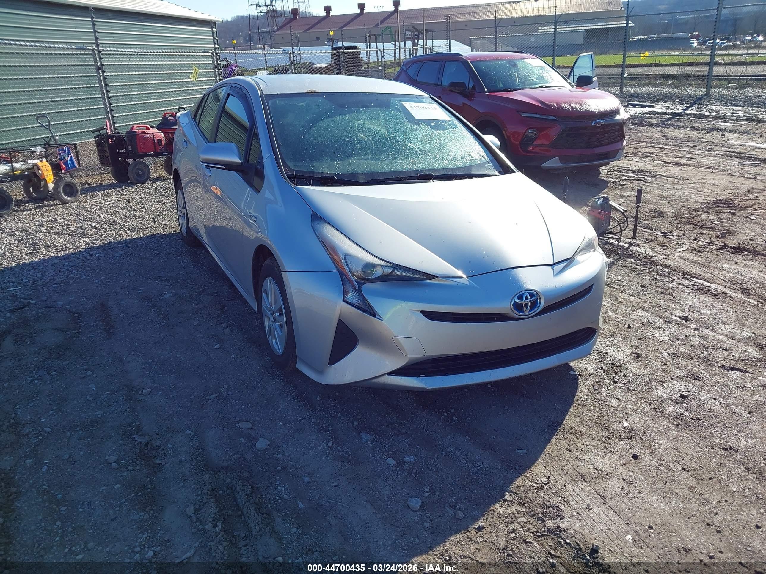 2016 Toyota Prius Two, VIN JTDKBRFU6G3007979 — Side