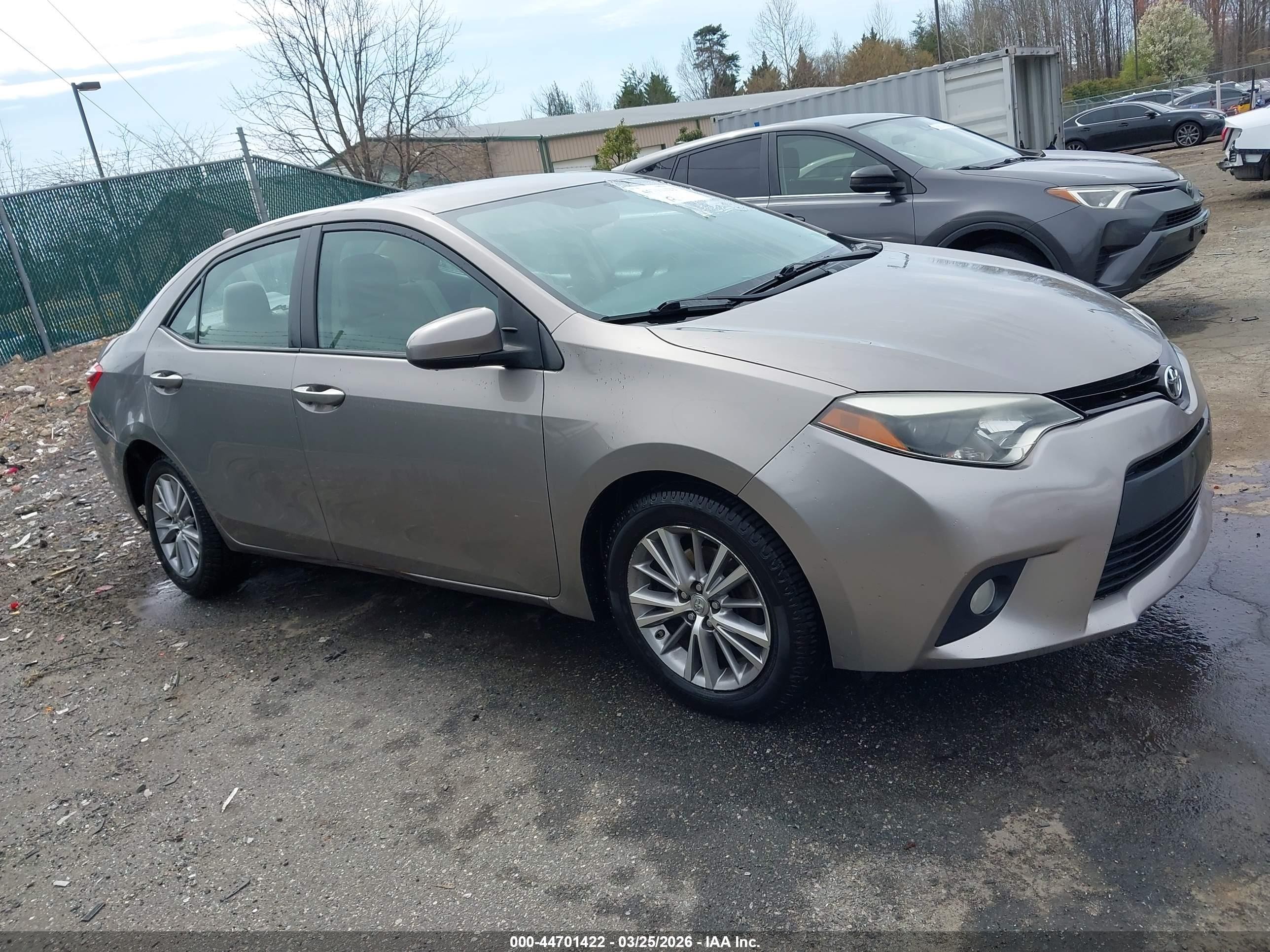 2014 Toyota Corolla S Plus, VIN 5YFBURHE0EP005519 — Front end