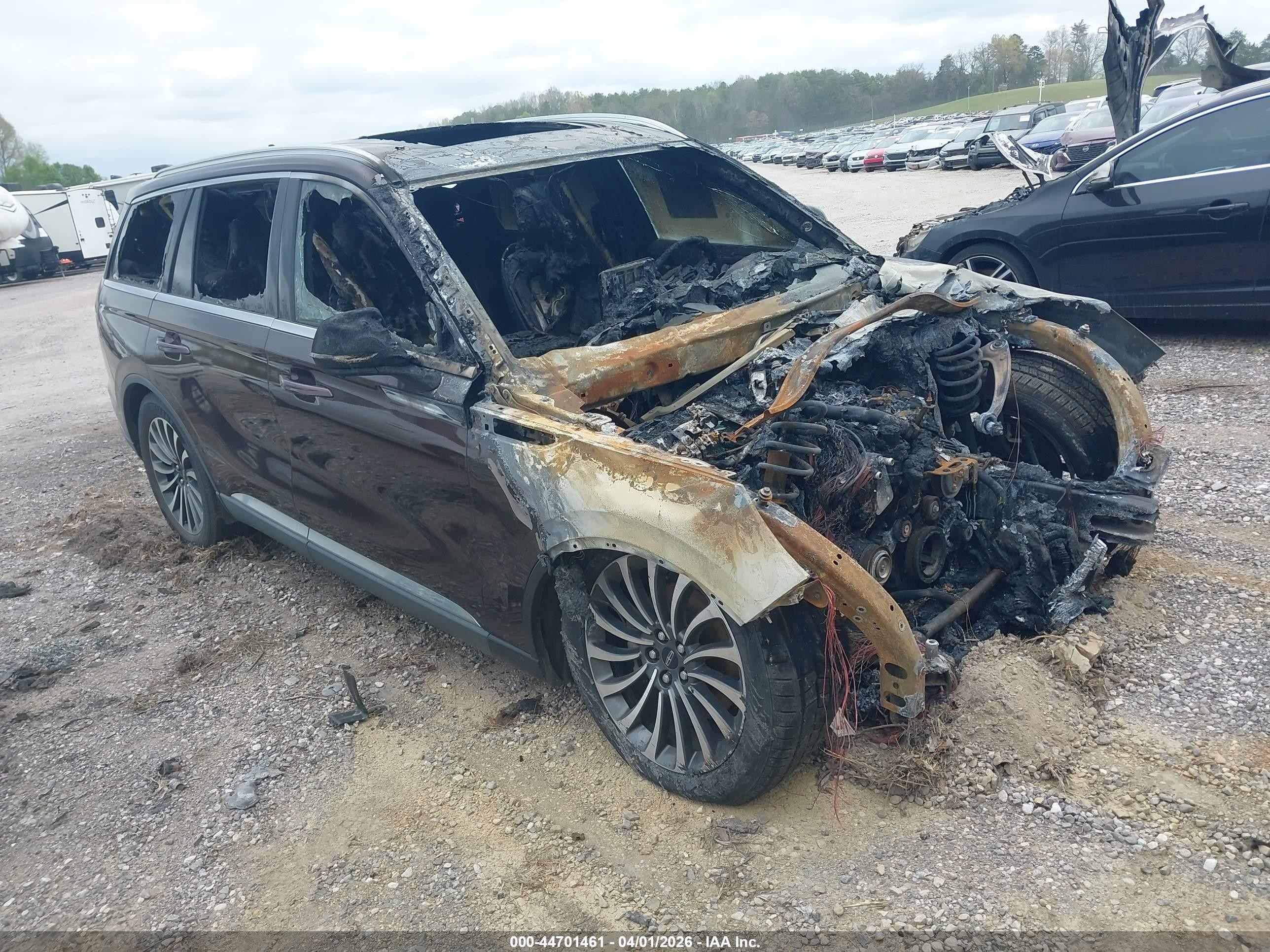 2020 Lincoln Aviator Reserve, VIN 5LM5J7XCXLGL03268 — Engine fire