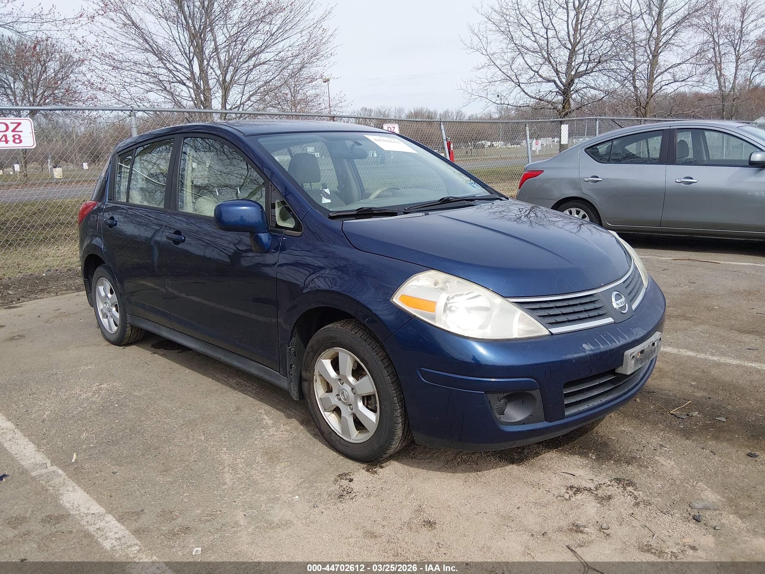 2007 Nissan Versa S, VIN 3N1BC13E77L357088 — Front end