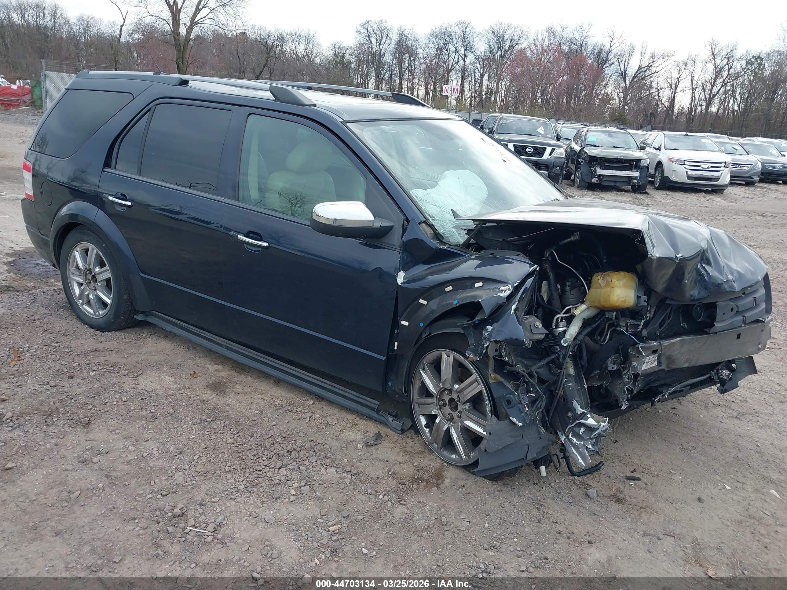 2009 Ford Taurus X Limited, VIN 1FMDK06W59GA05766 — Front end
