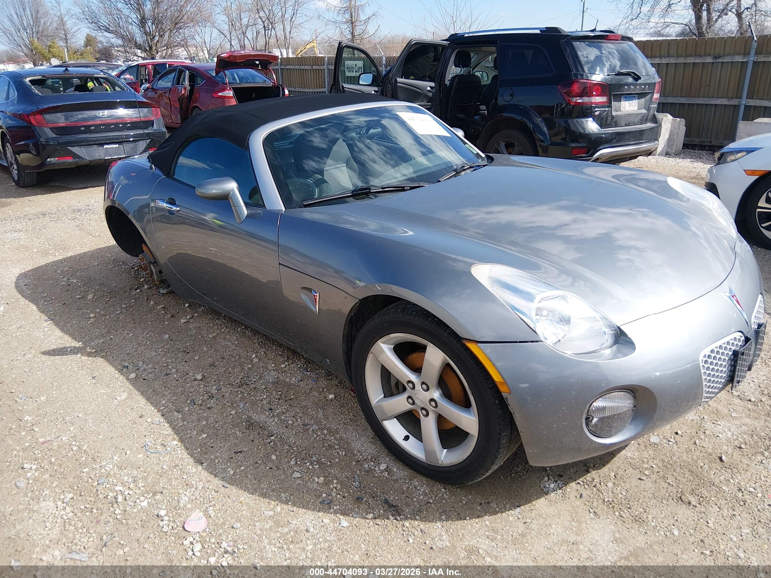 2007 Pontiac Solstice, VIN 1G2MB35B17Y132904 — Rear end