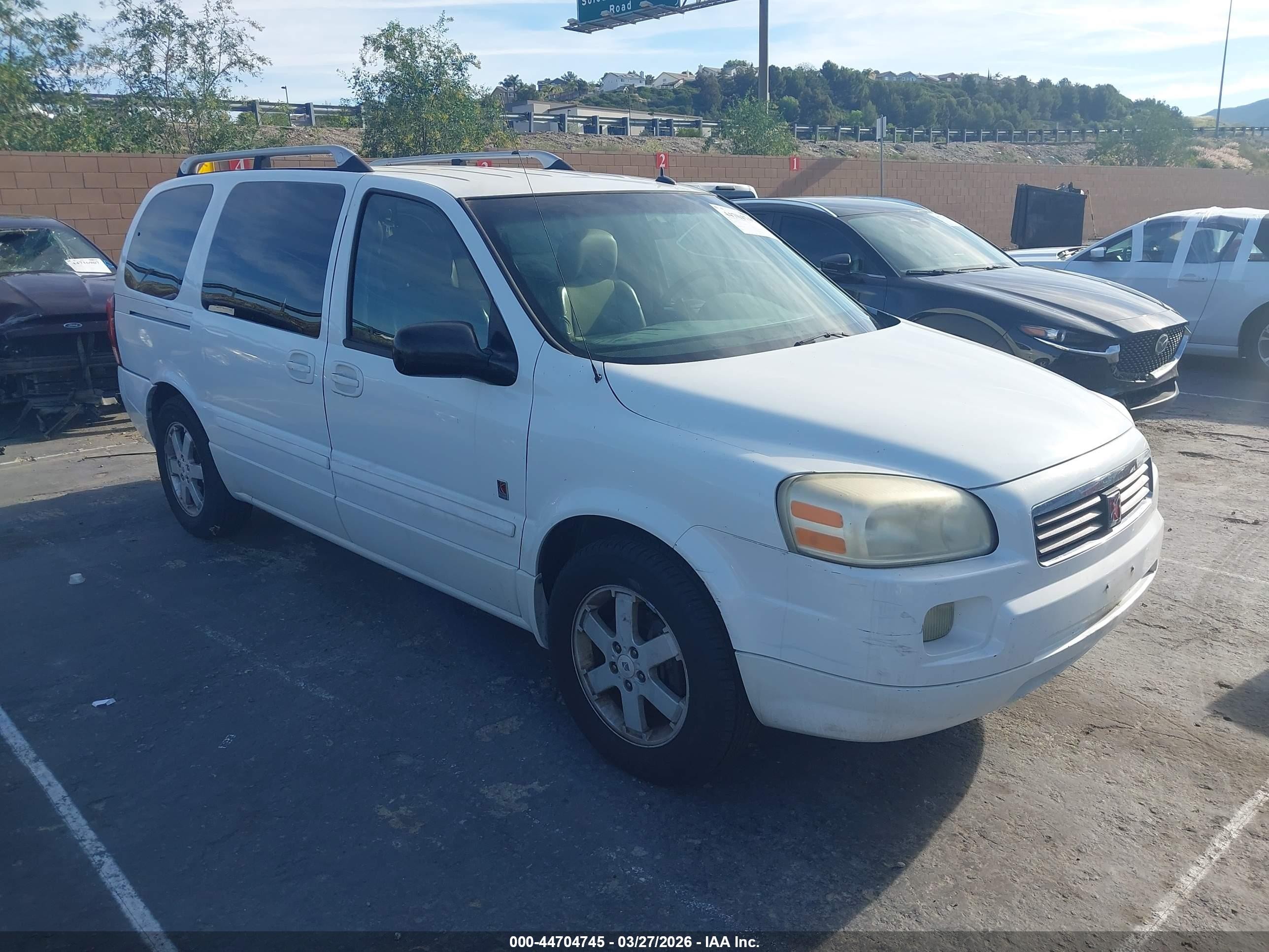 2005 Saturn Relay 3, VIN 5GZDV23L05D195391 — Перед