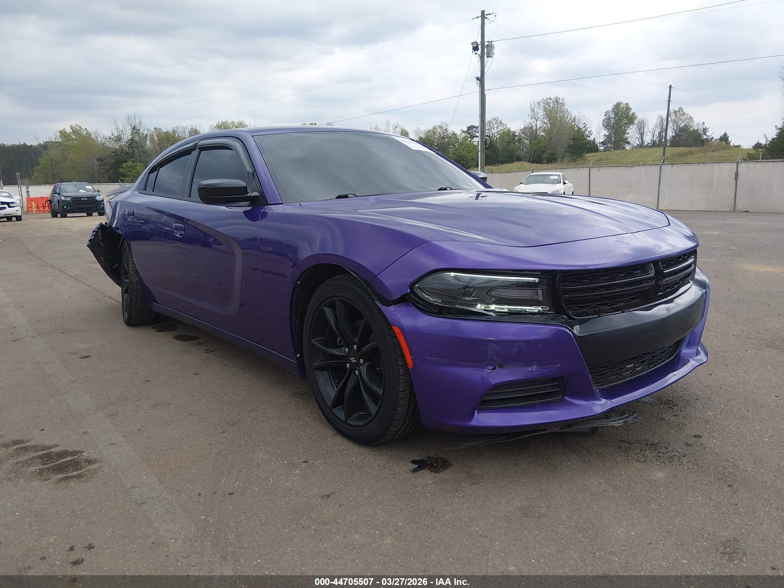 2018 Dodge Charger SXT, VIN 2C3CDXBG2JH306431 — Rear end