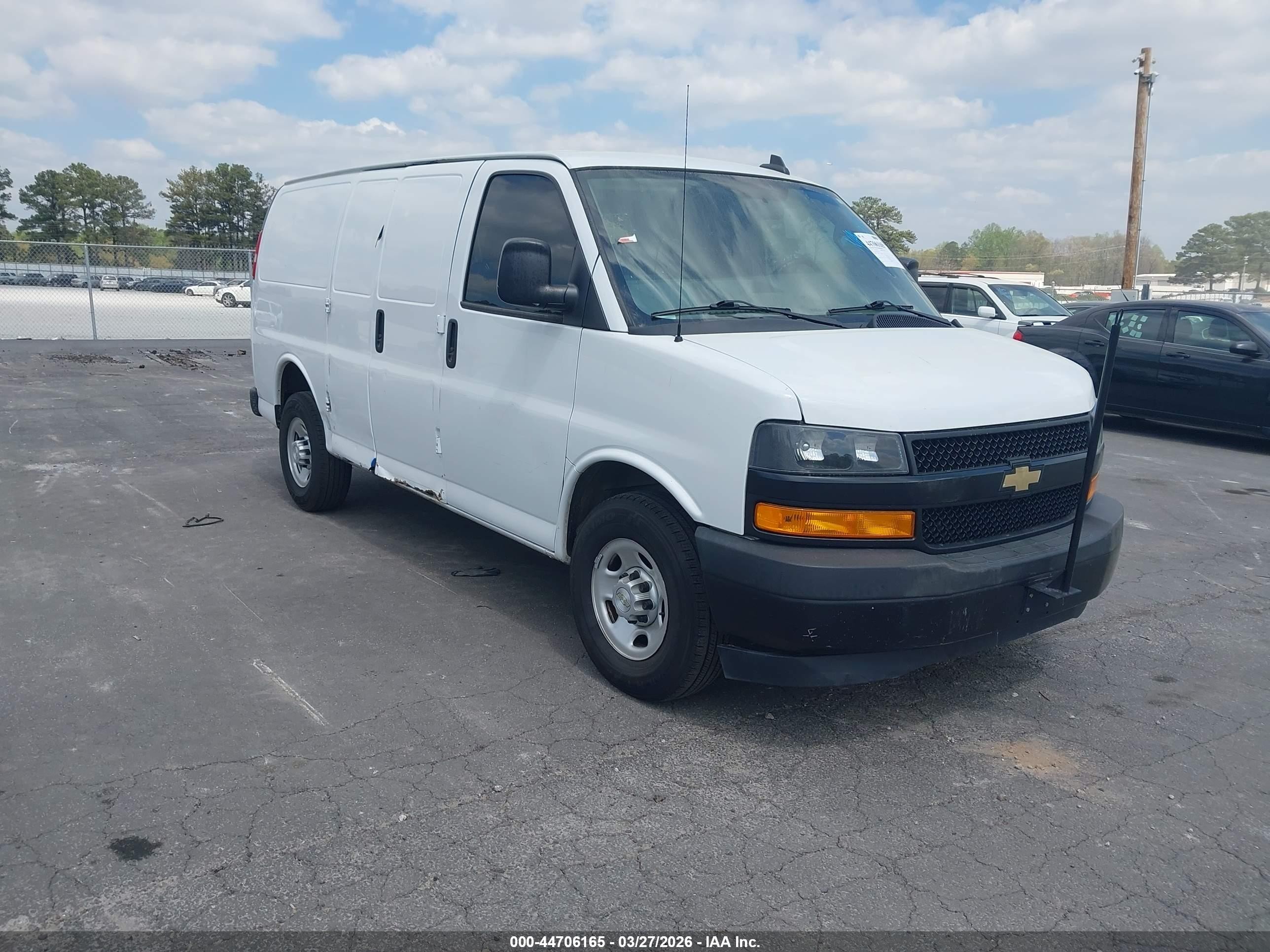 2021 Chevrolet City Express Cargo, VIN 1GCZGGF70M1158211 — Бок
