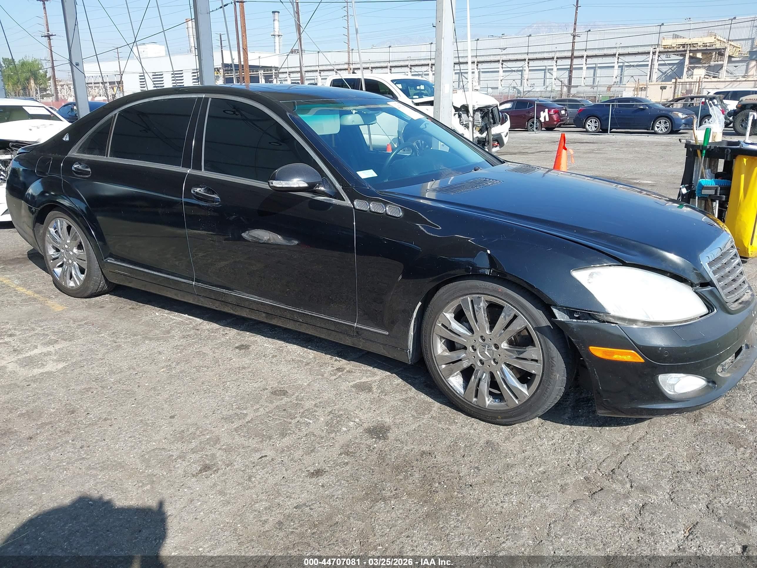 2008 Mercedes-Benz S 550, VIN WDDNG71X58A228626 — Front end
