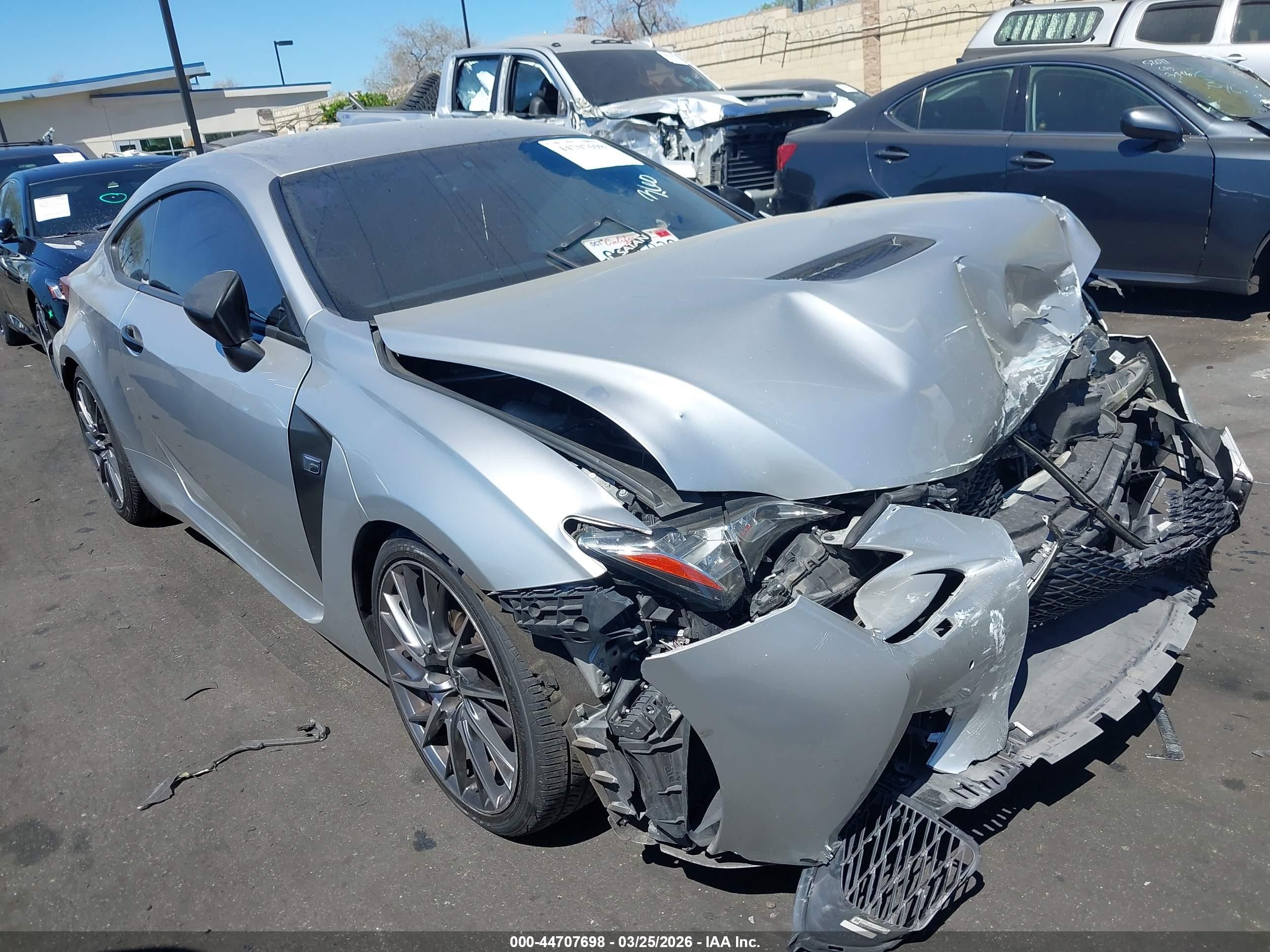 2015 Lexus RC F, VIN JTHHP5BC0F5001615 — Фото с аукциона