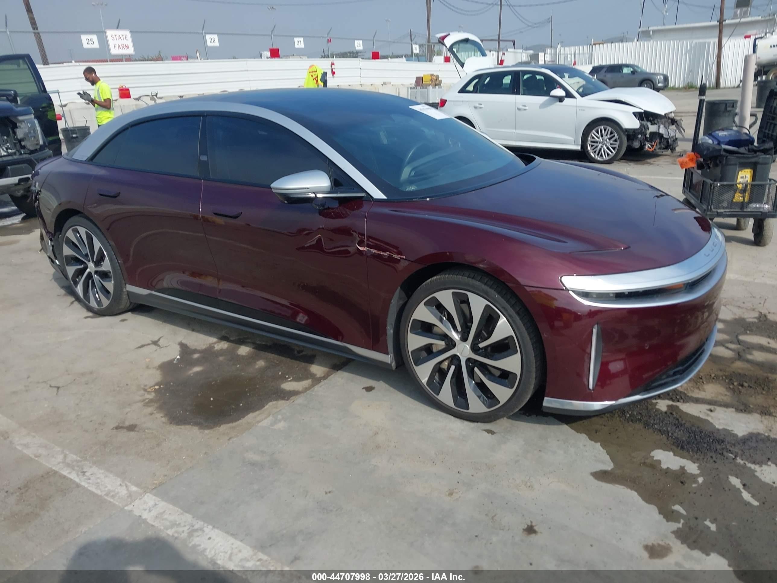 2022 Lucid Air Grand Touring, VIN 50EA1GBA4NA003108 — Бок