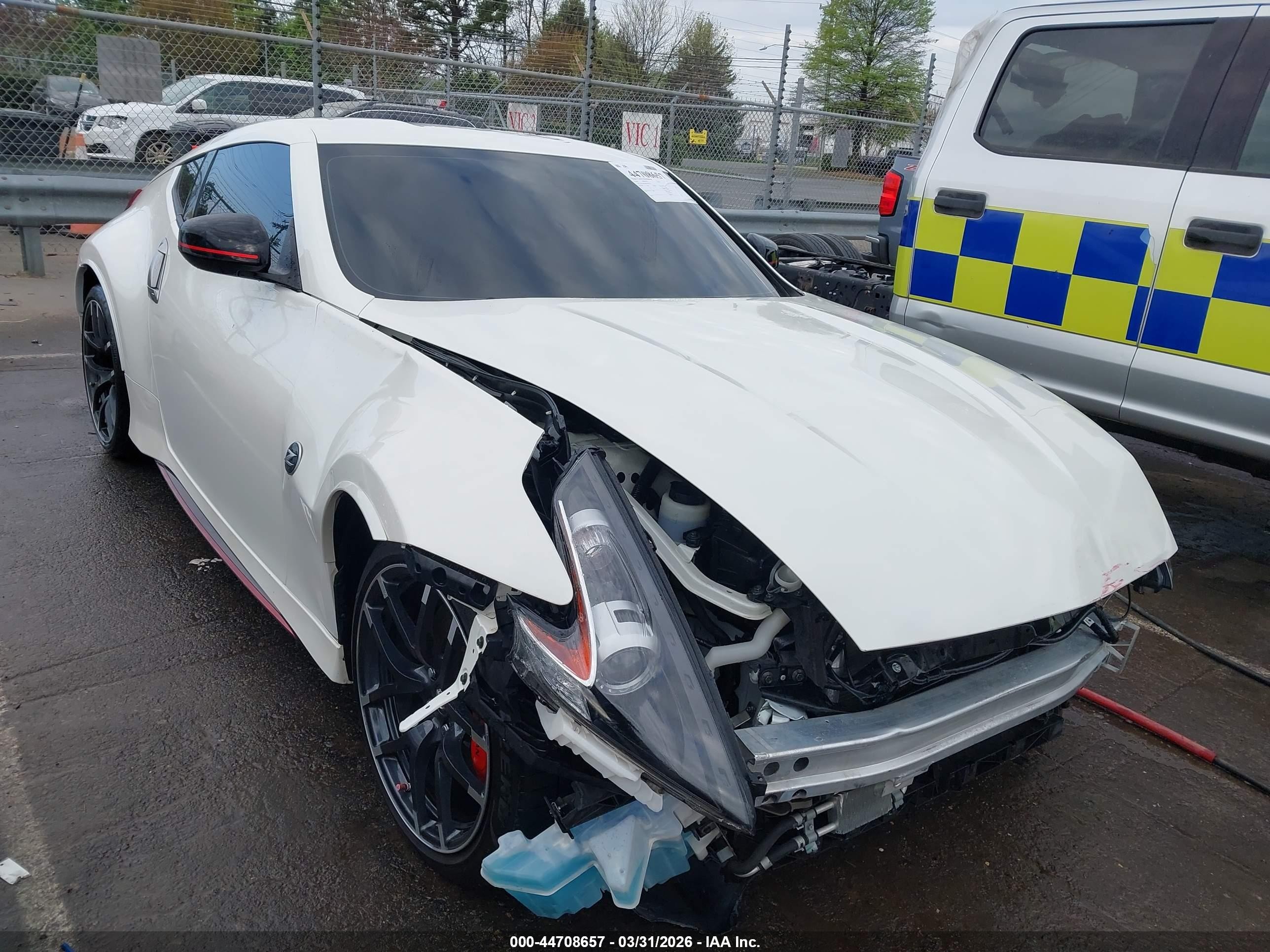 2019 Nissan 370Z Sport Touring, VIN JN1AZ4EH8KM420121 — Front end