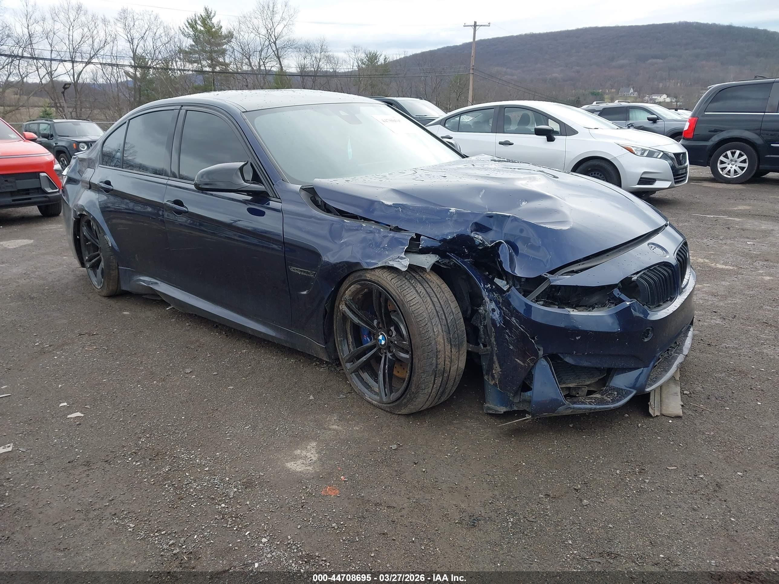 2018 BMW M3, VIN WBS8M9C51J5K98834 — Перед