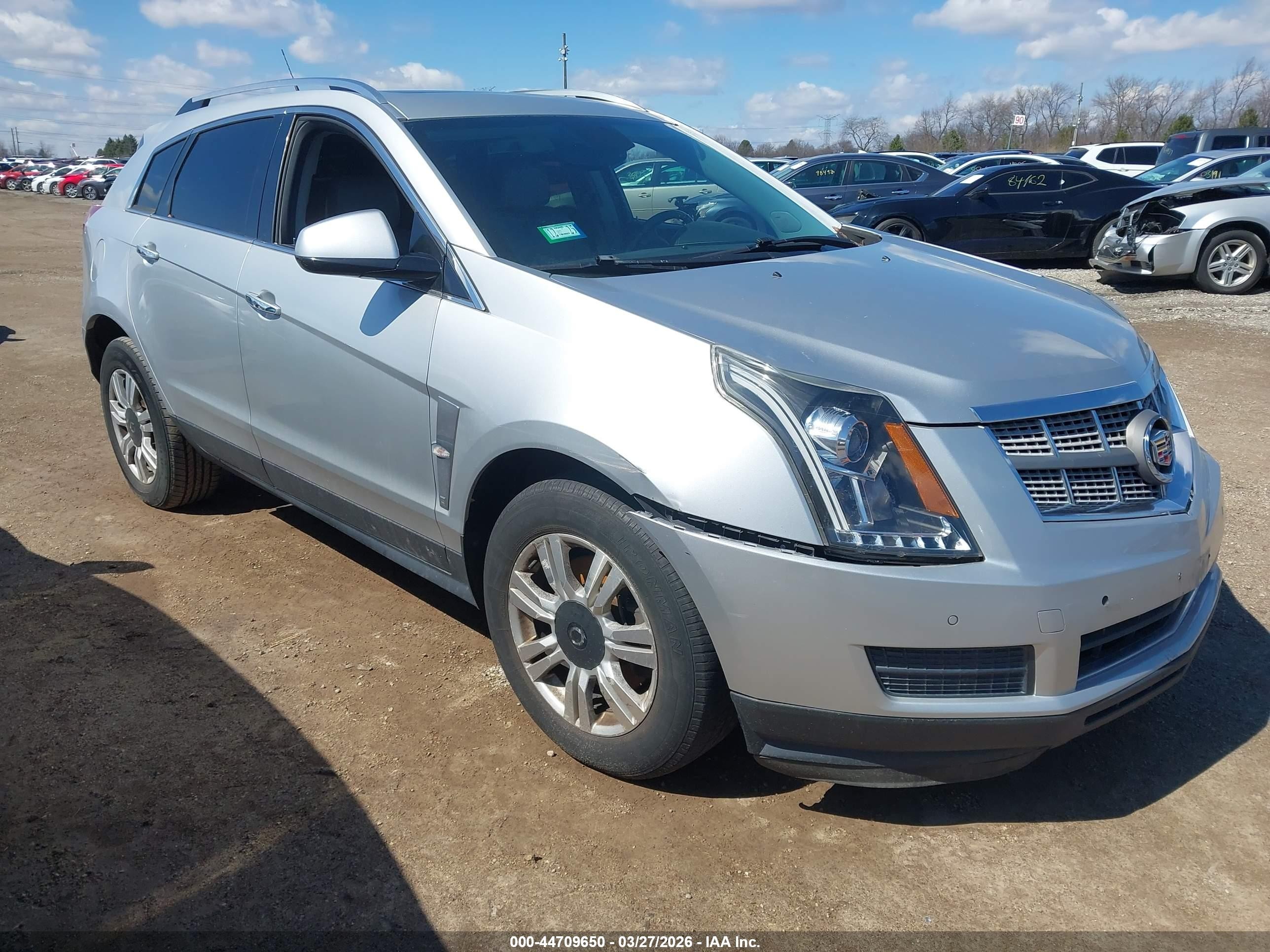 2010 Cadillac SRX Luxury Collection, VIN 3GYFNAEY4AS642578 — Front end