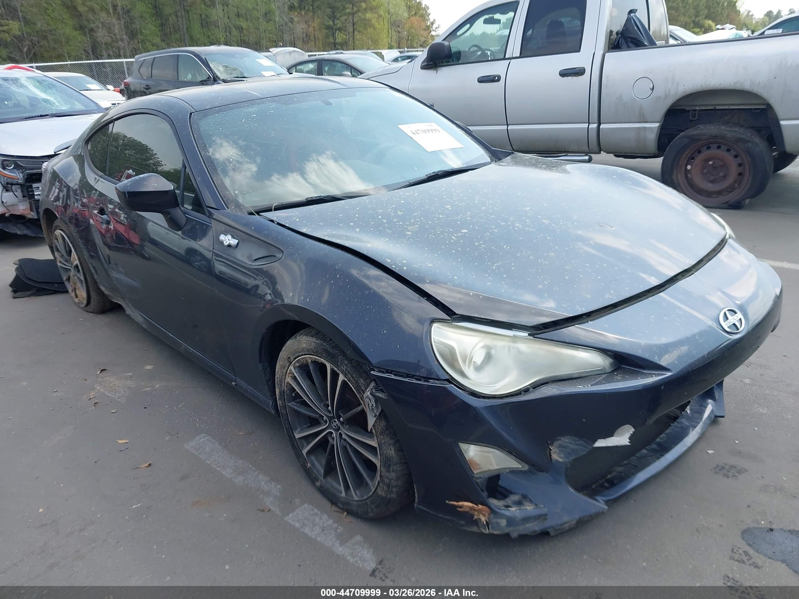 2013 Scion FR-S, VIN JF1ZNAA18D1700442 — Front end