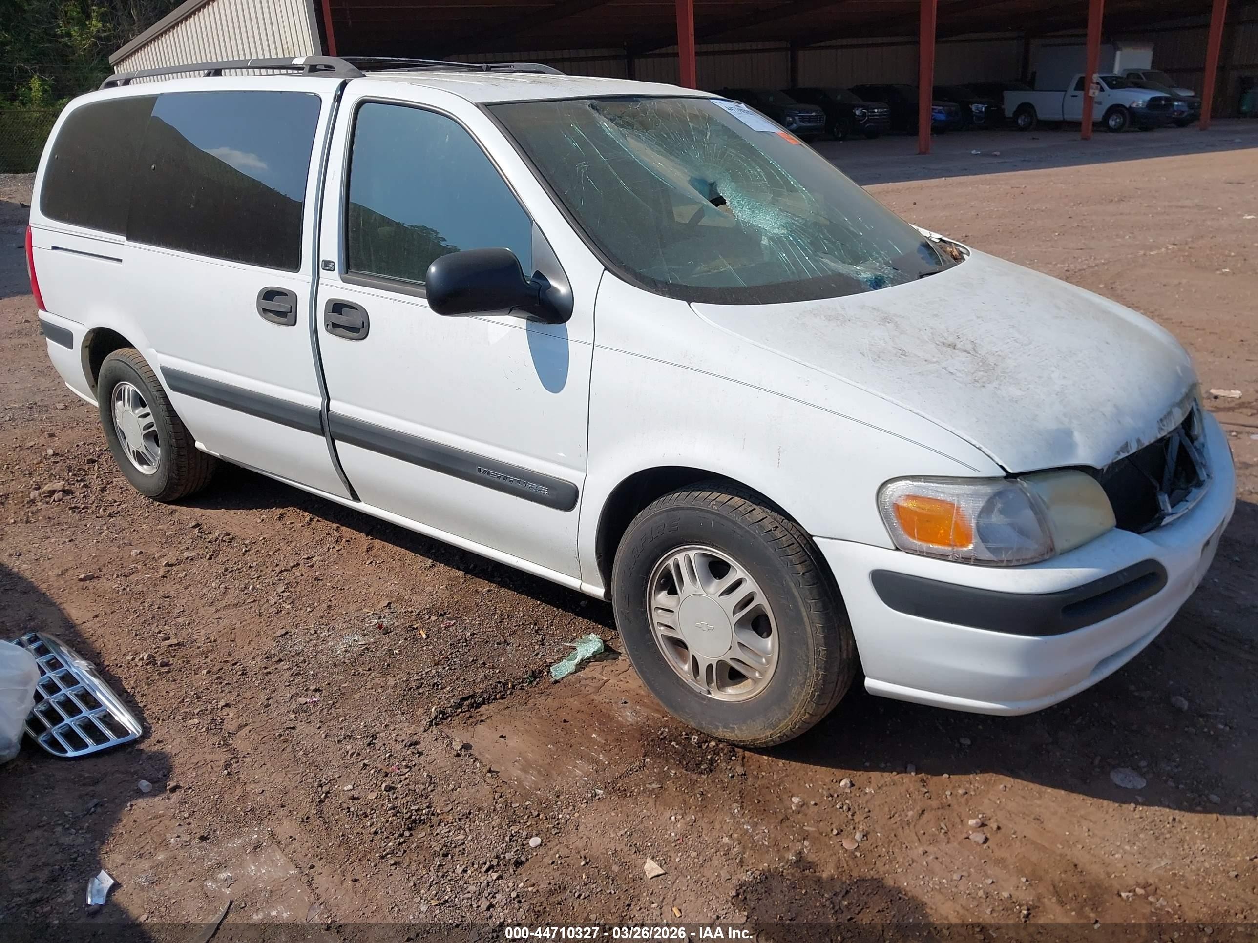 1999 Chevrolet Venture, VIN 1GNDX03E2XD315638 — Front end