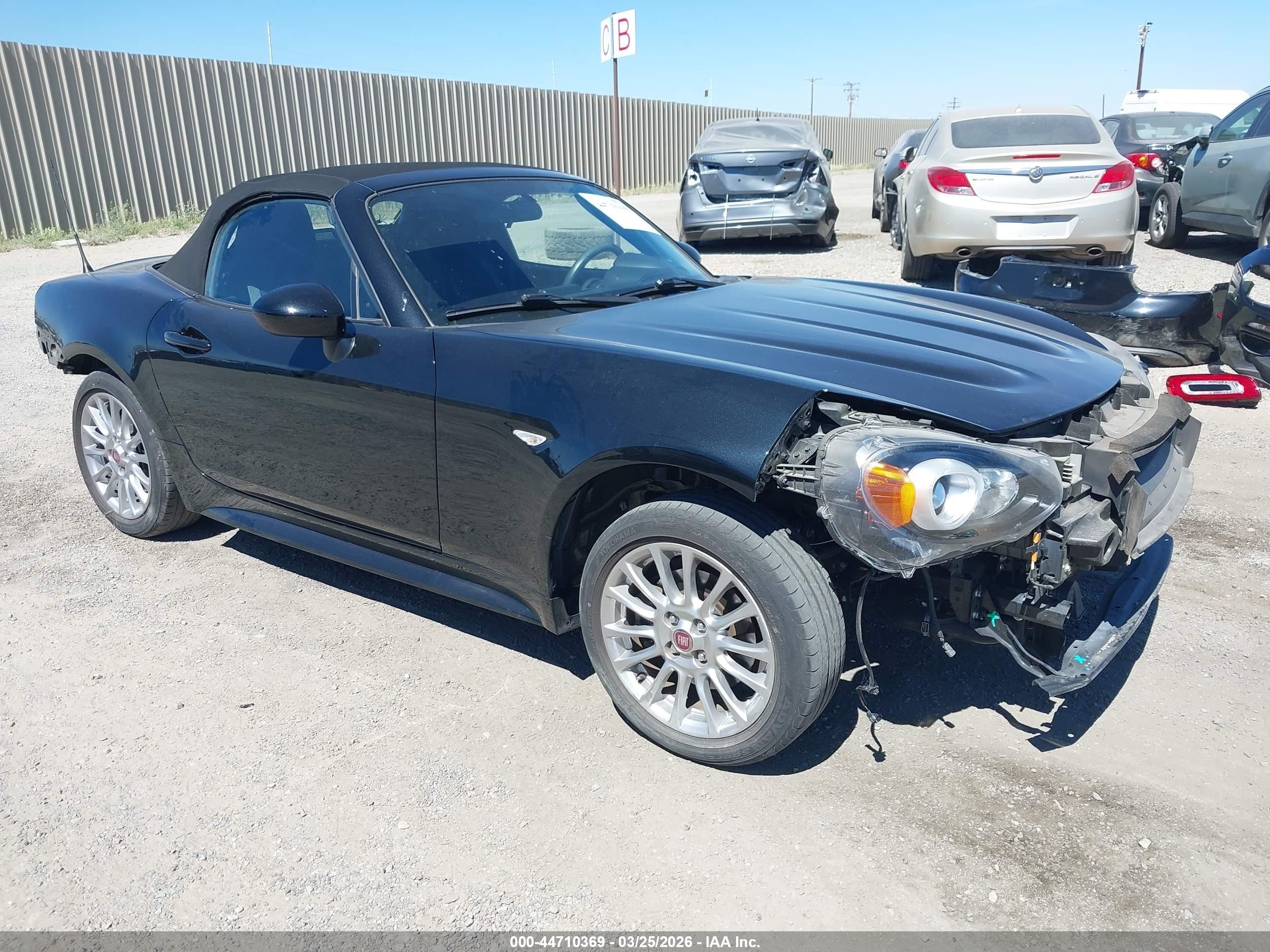 2018 FIAT 124 Spider Classica, VIN JC1NFAEK9J0138428 — All over