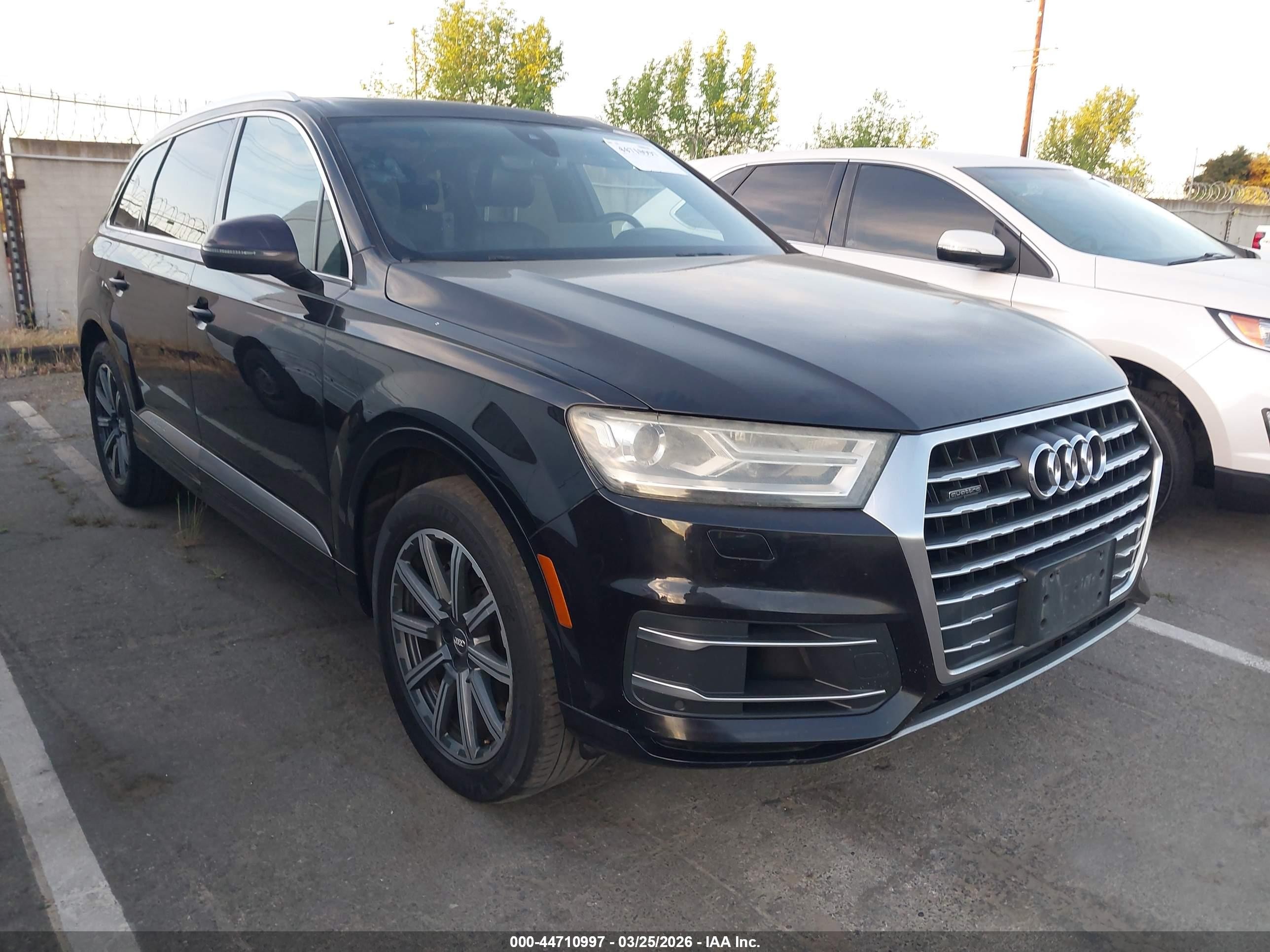 2017 Audi Q7 Premium Plus, VIN WA1LAAF77HD017347 — Repossession