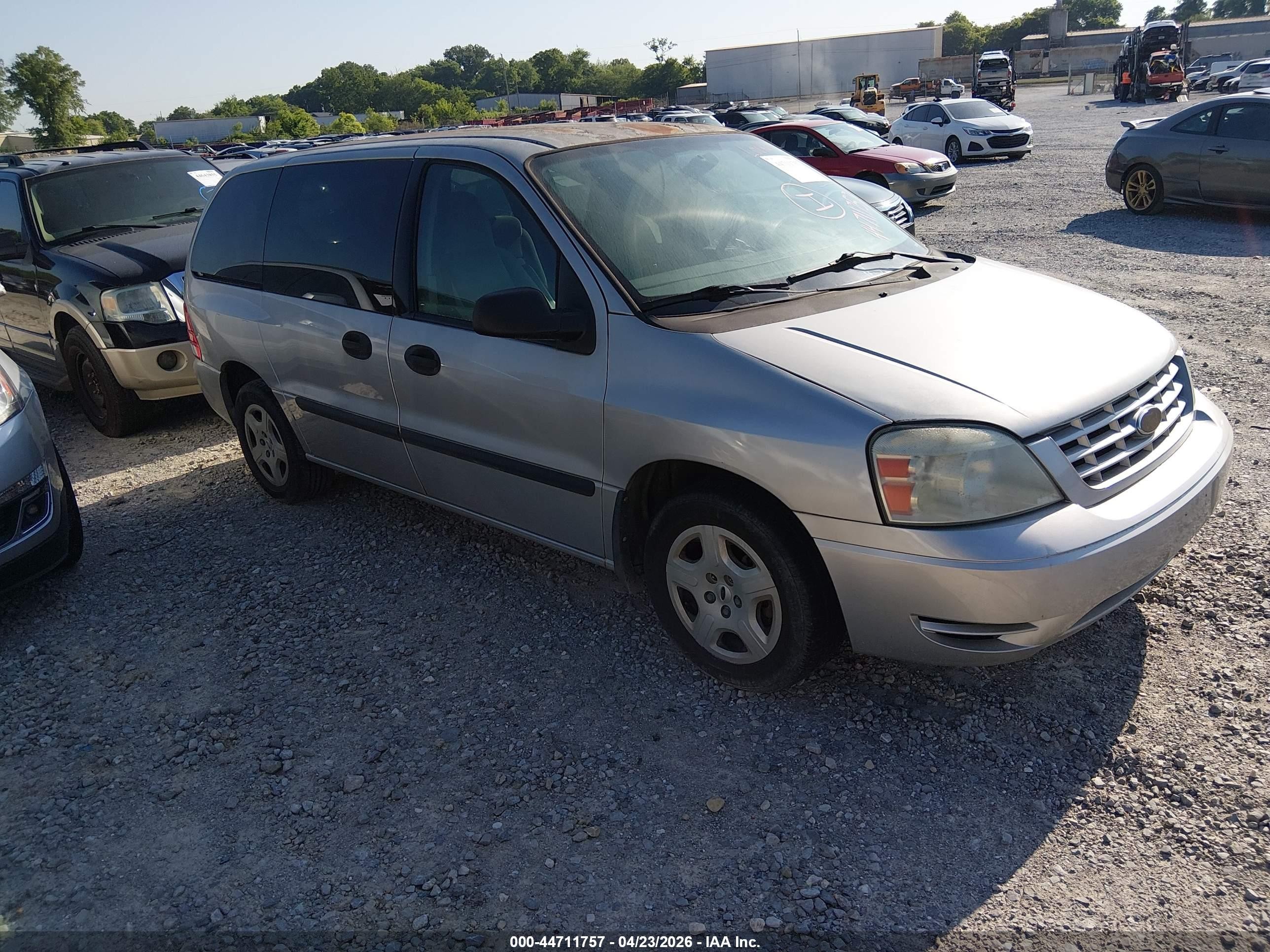 2004 Ford Freestar S, VIN 2FMZA50624BA56236 — Roof
