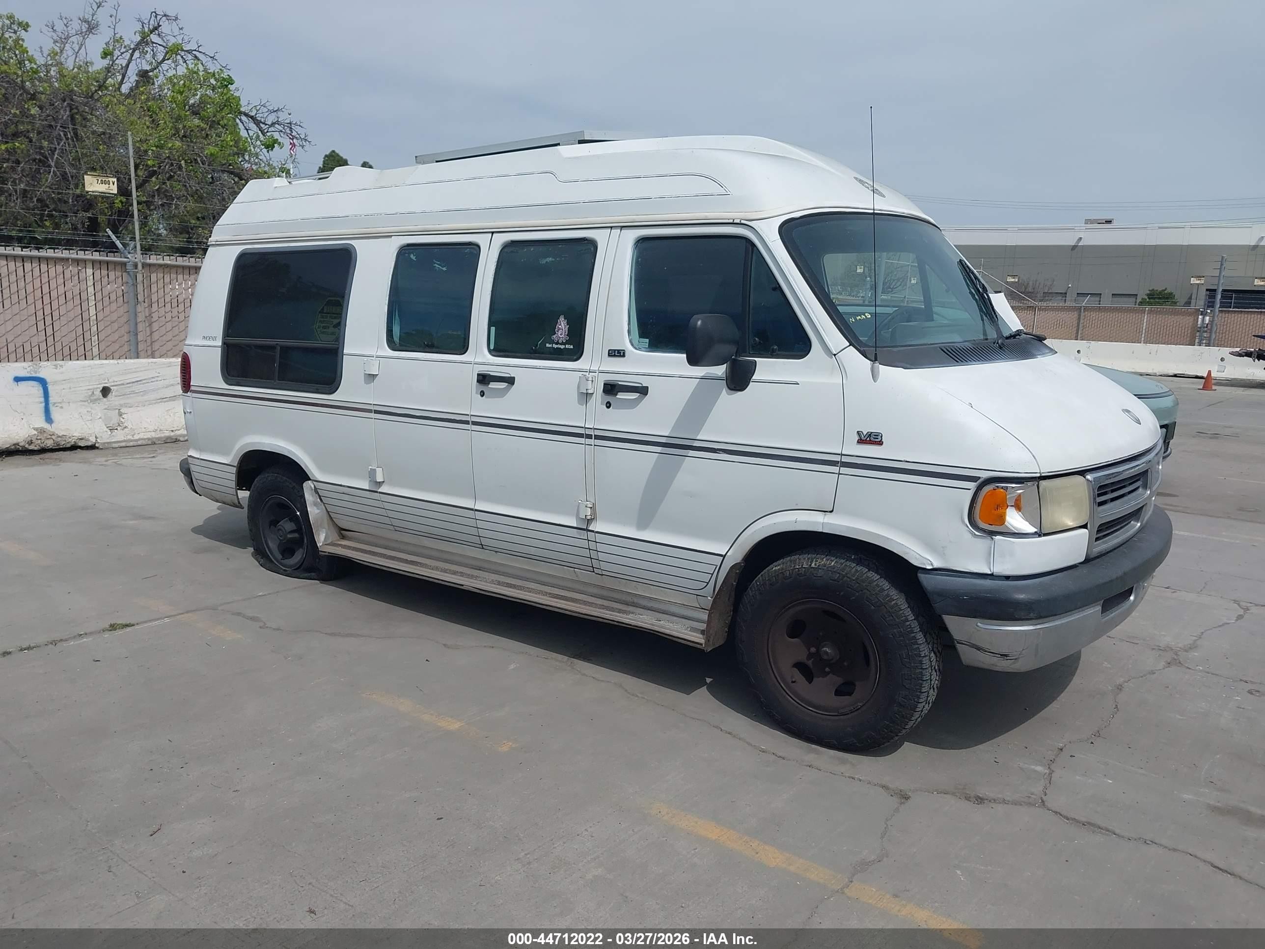 1995 Dodge Cargo, VIN 2B6HB21Y4SK521516 — Rear end